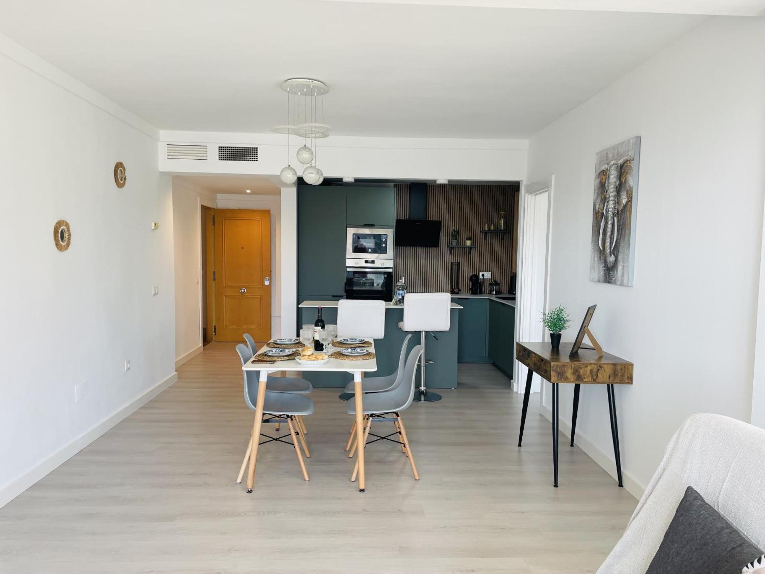 Apartamento Altos de Tamango con vistas y pisicina