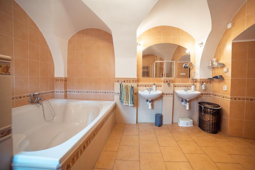 Luxusní statek Otovice s jedinečným wellness