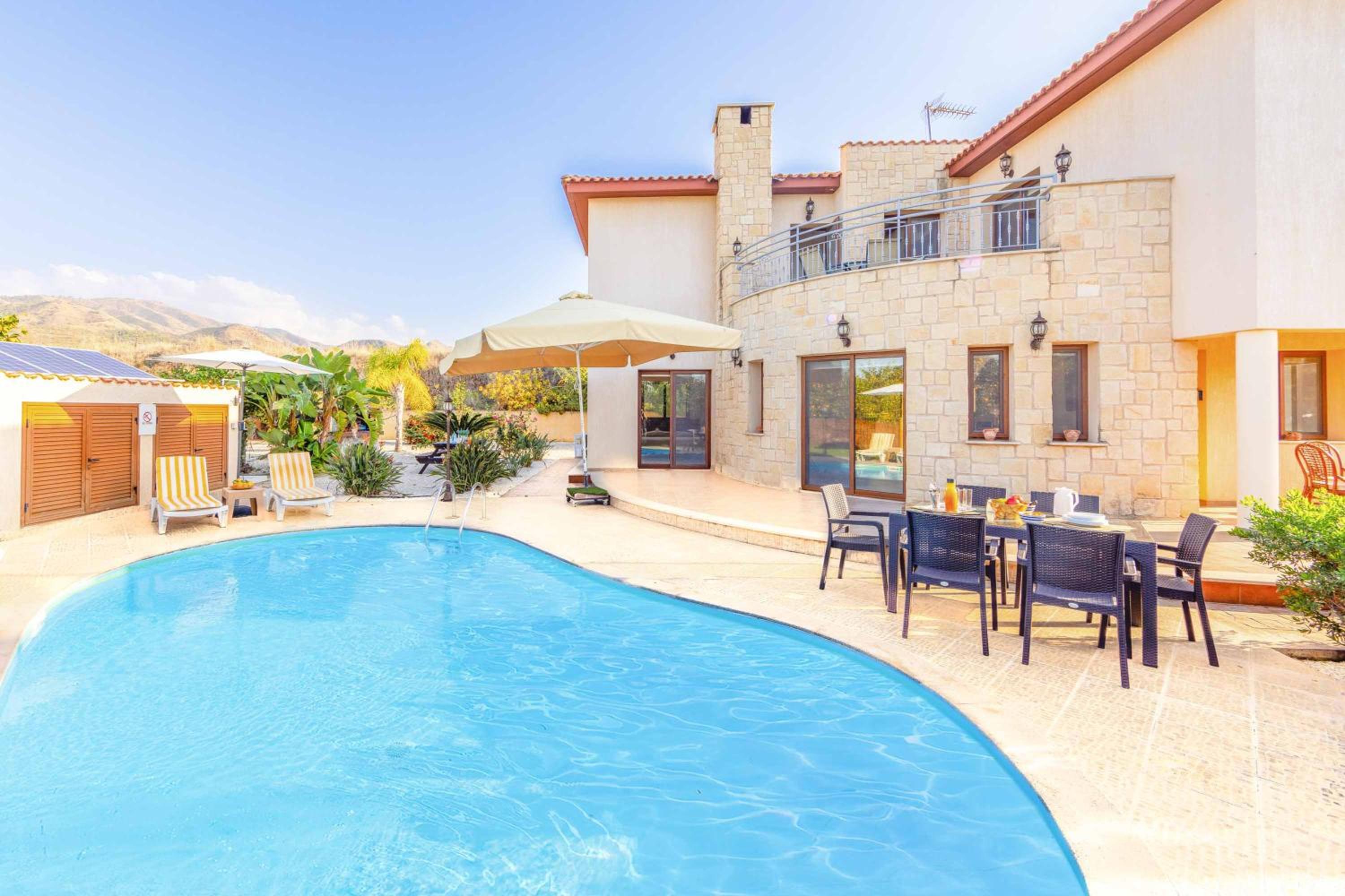 Stavros Villa