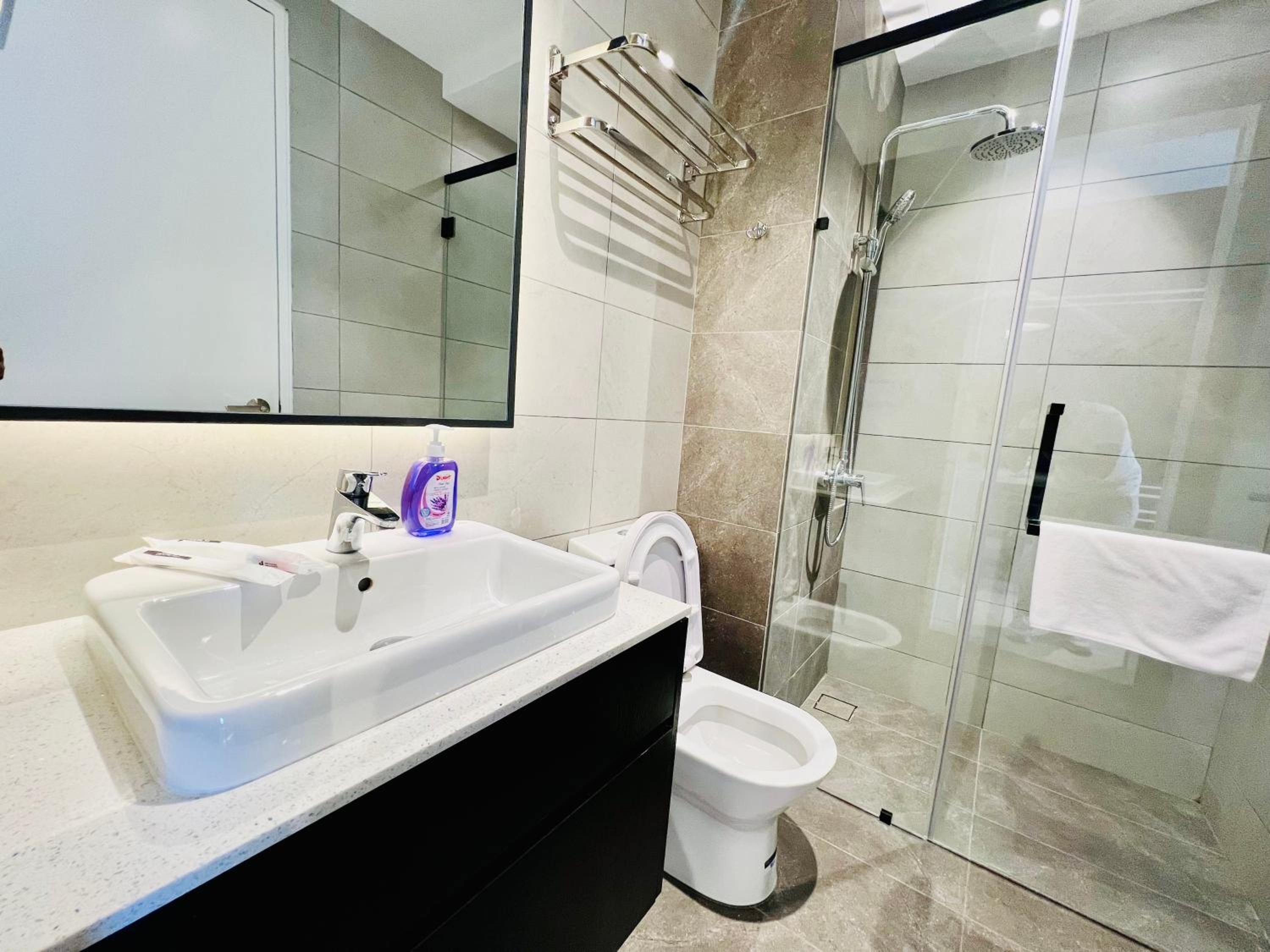The Axon Suites By Castle