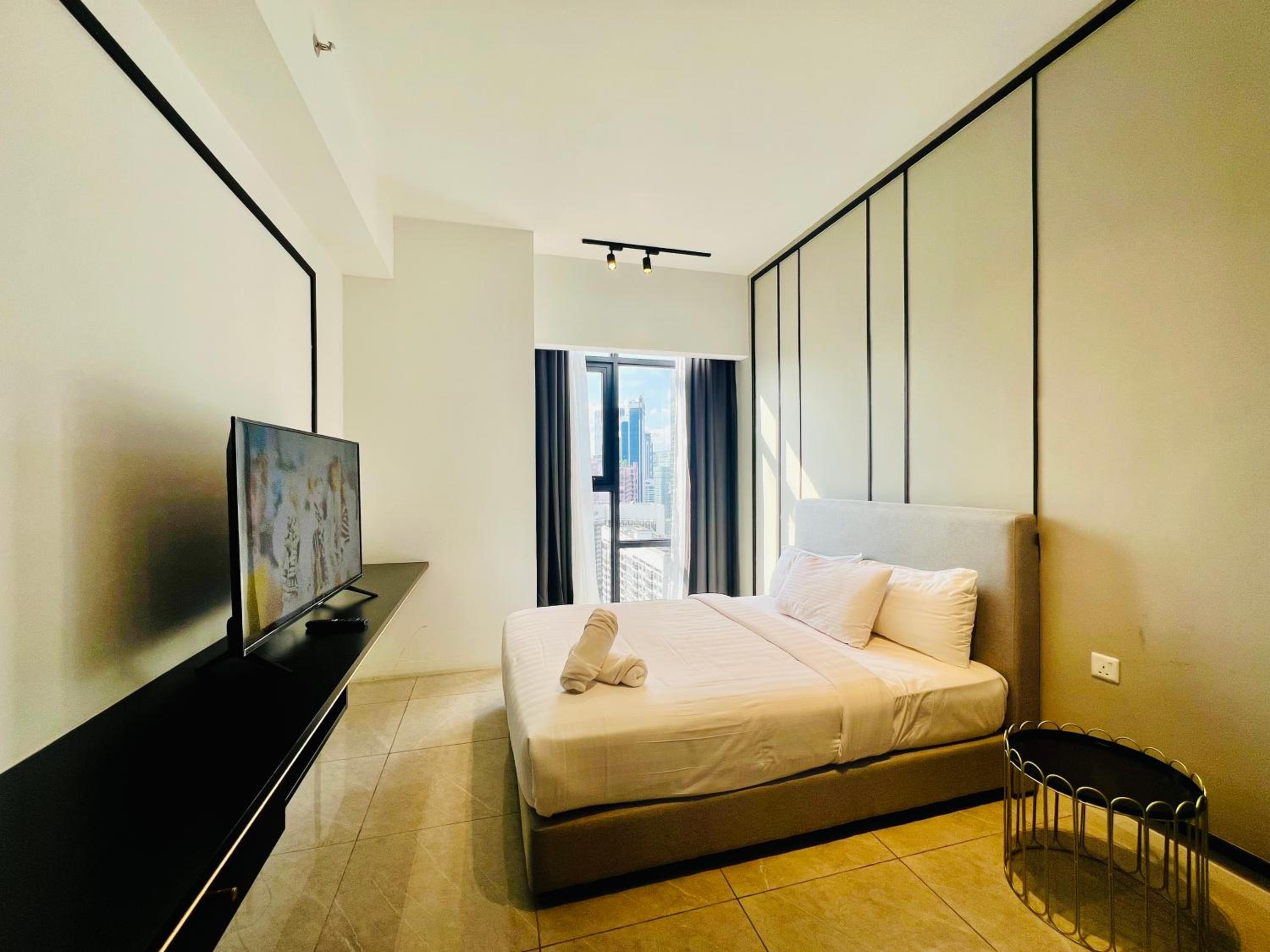 The Axon Suites By Castle