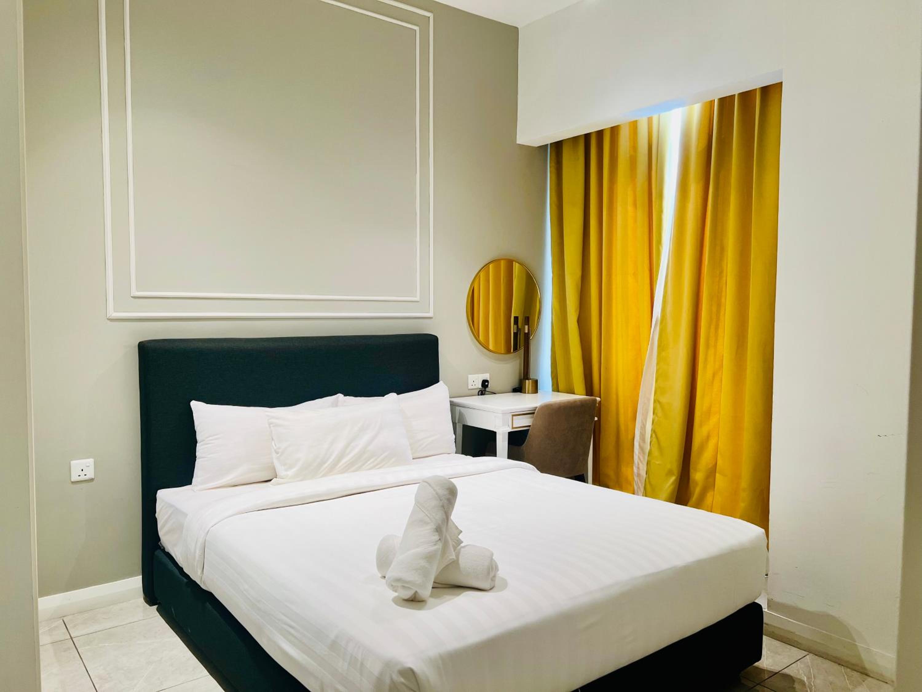The Axon Suites By Castle