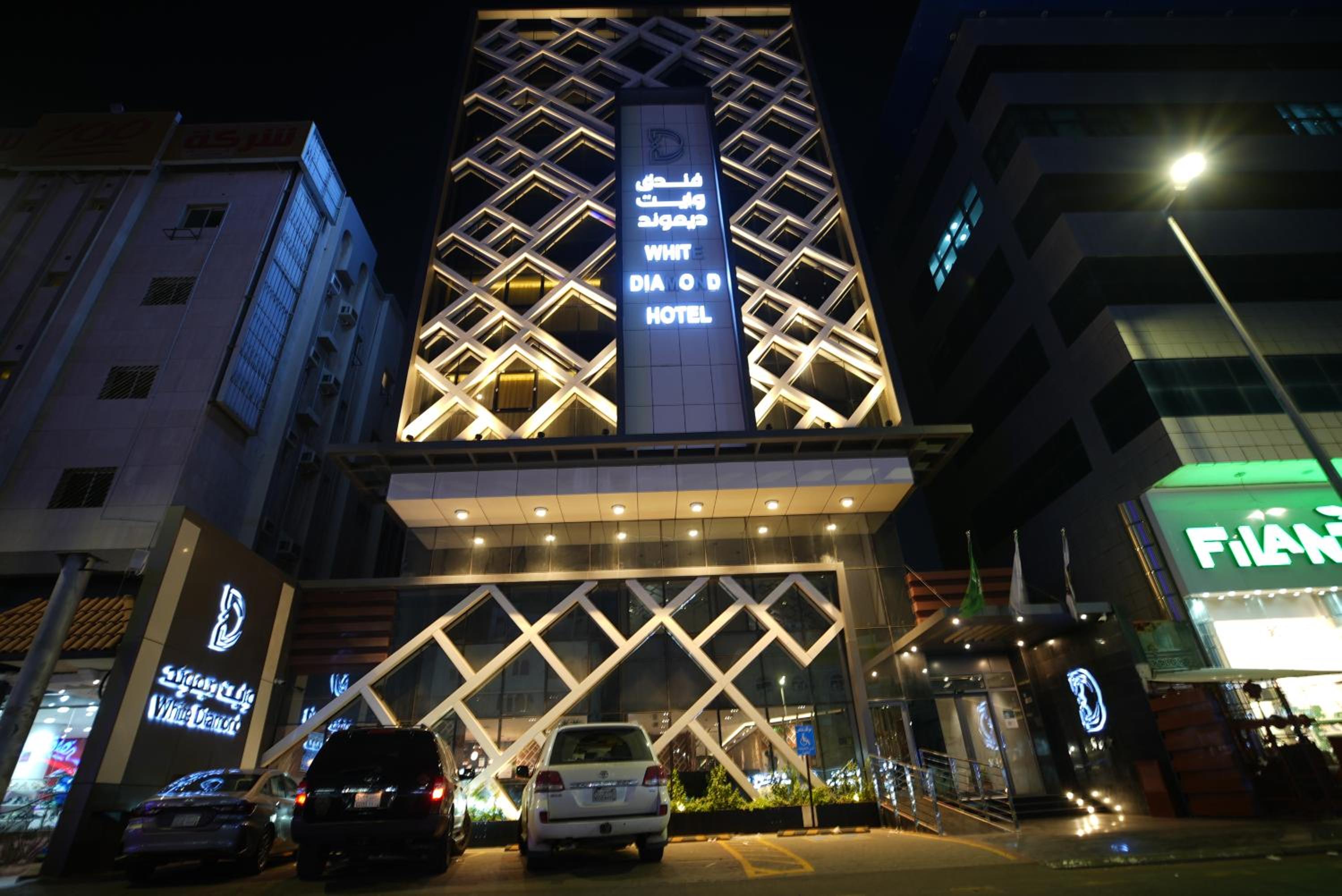 Hotel White Diamond Hotel Sari - Image 1