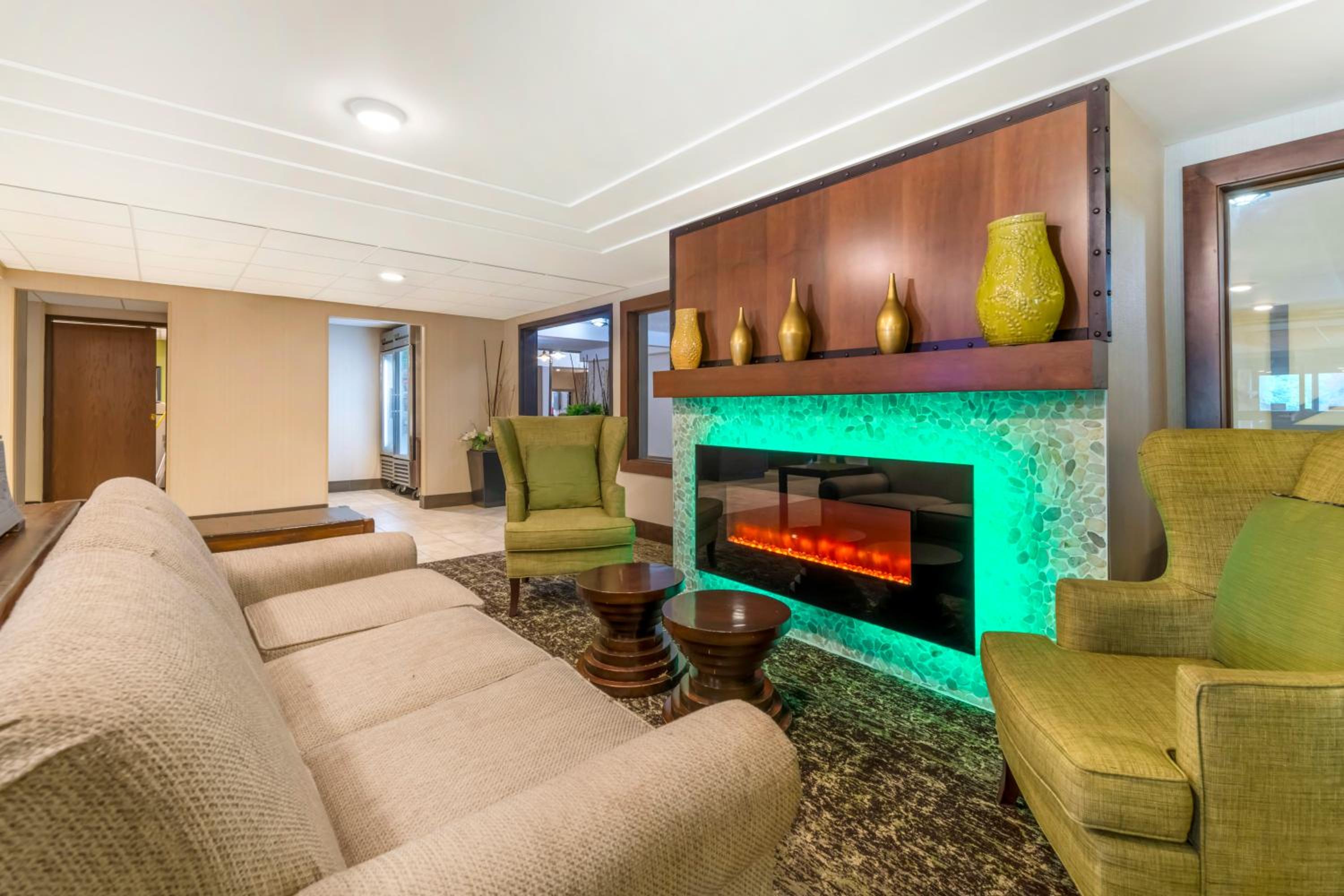 Best Western Plus New Ulm - Property Image 39