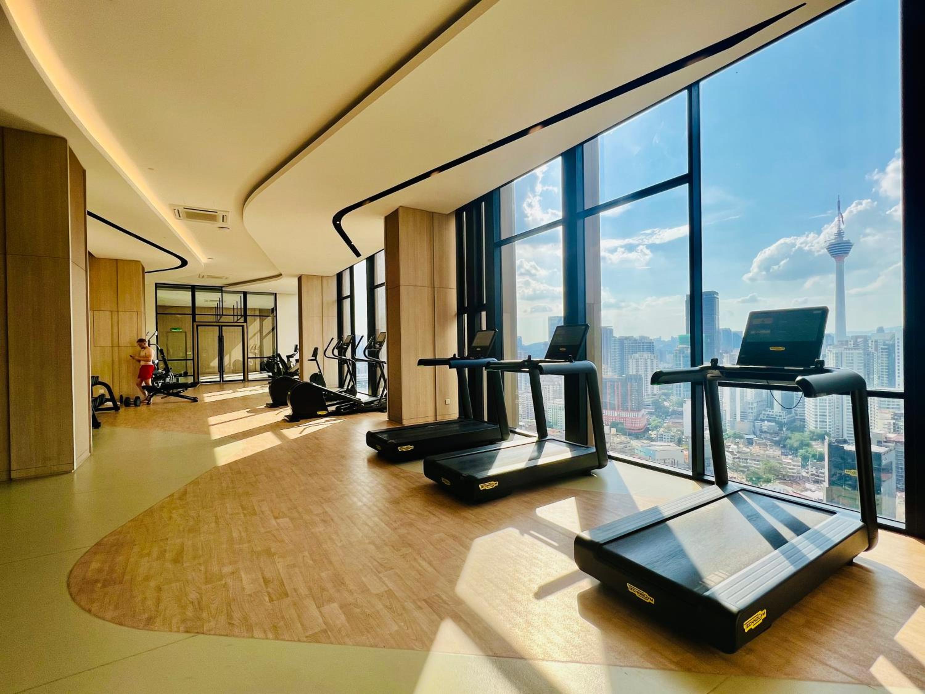 The Axon Suites By Castle