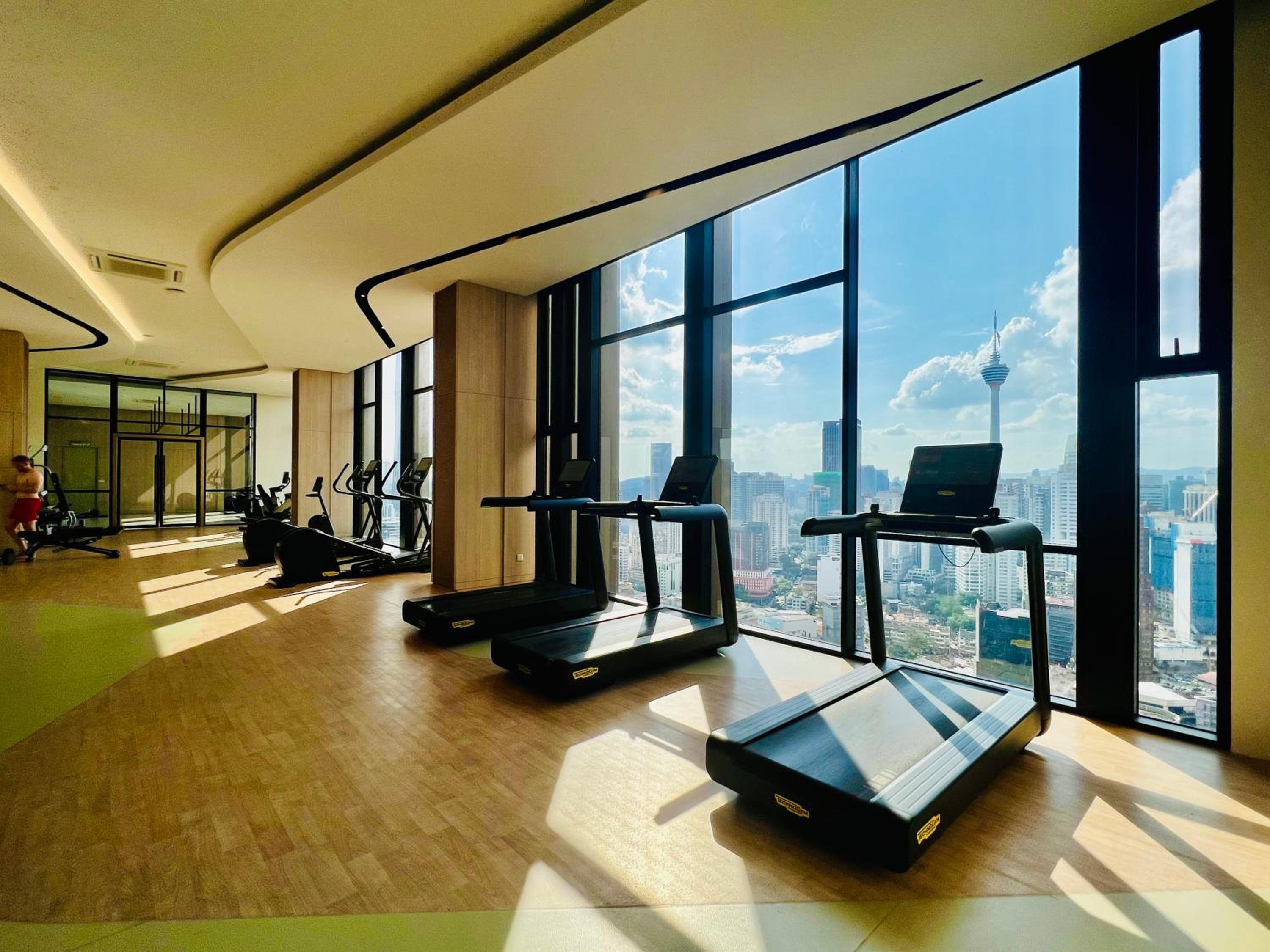 The Axon Suites By Castle