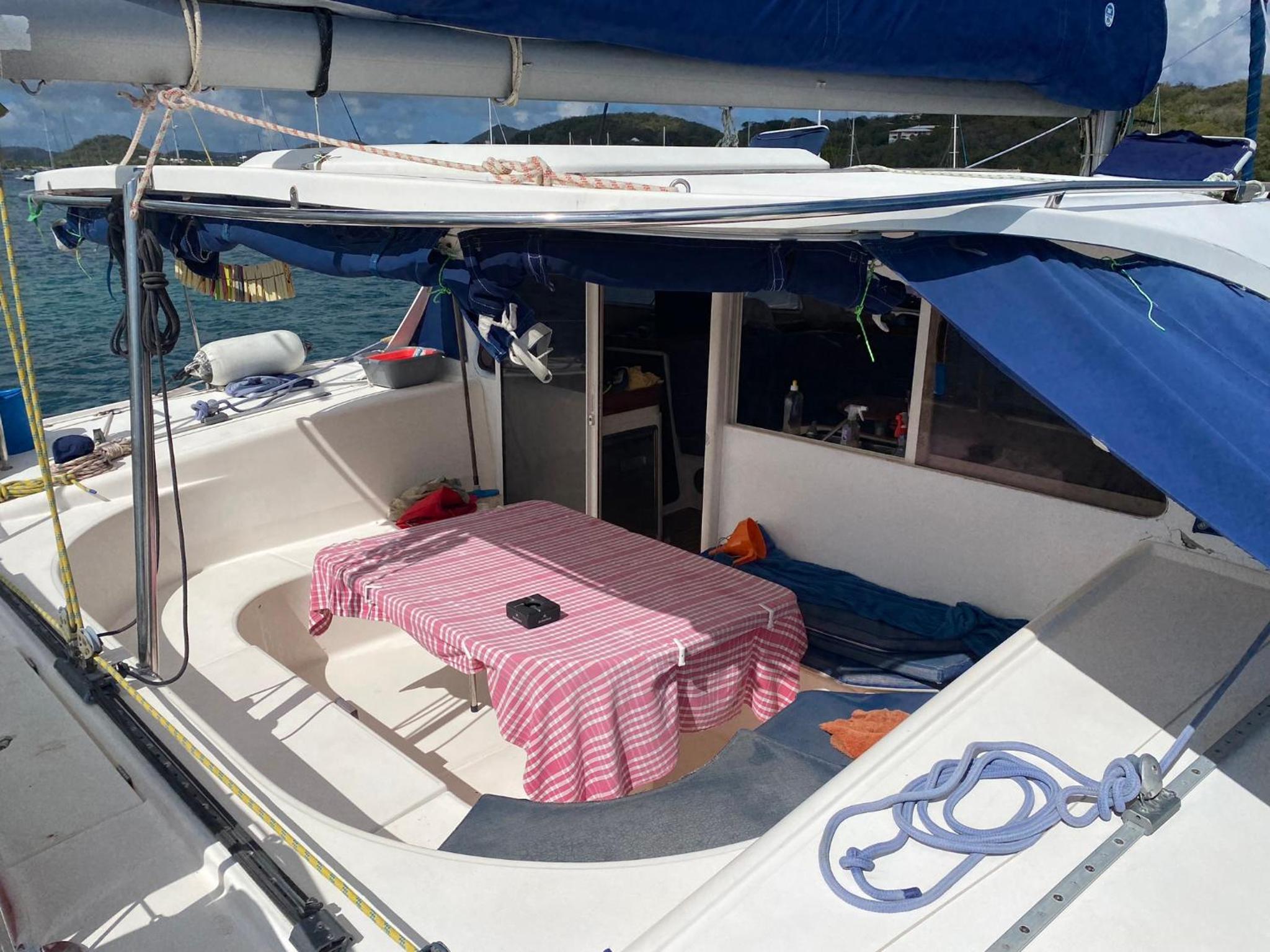 Cabine catamaran Baie de Ste Anne