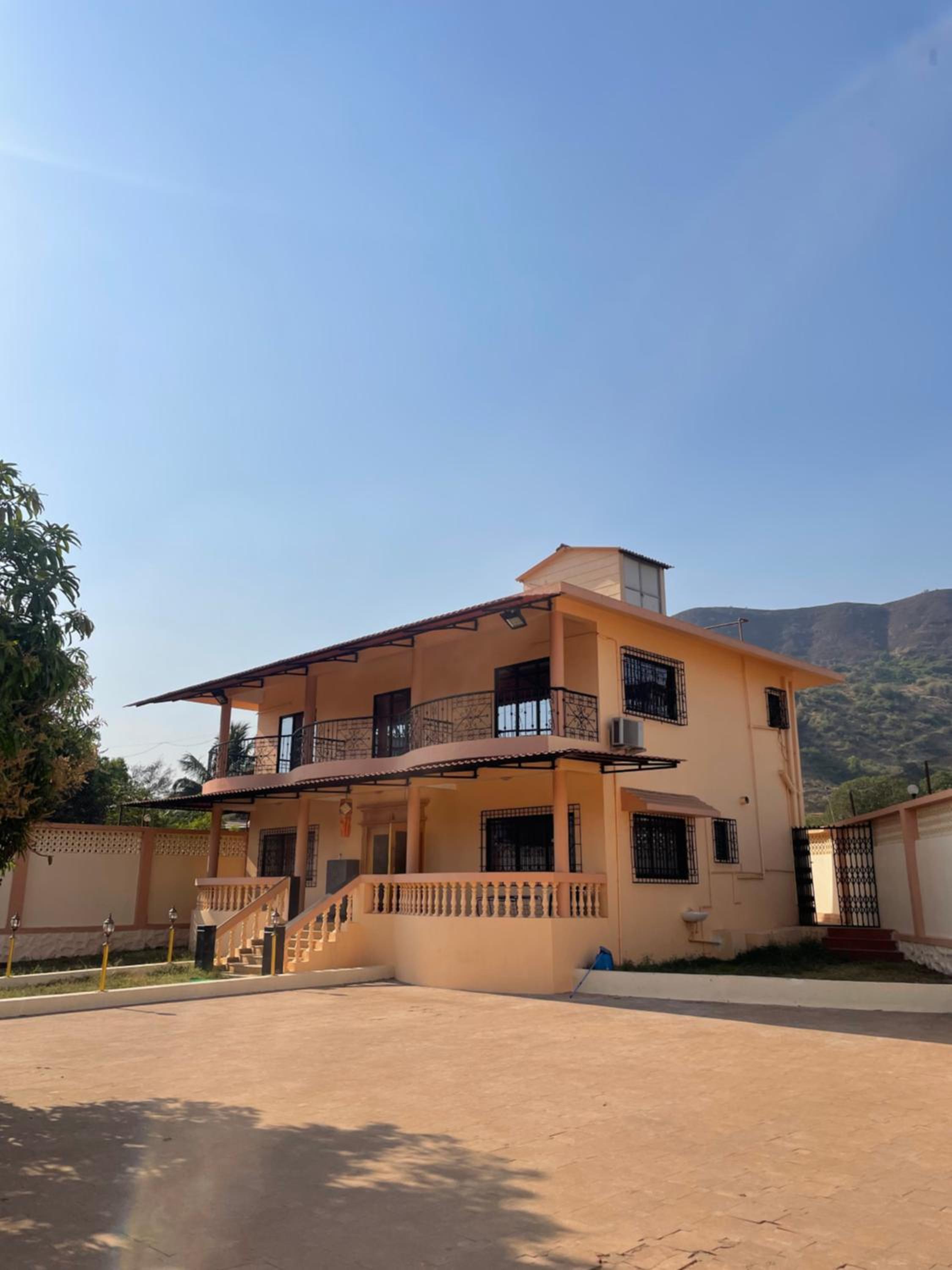 Shanti Niwas 4BHK Villa PrivatePool MountainView
