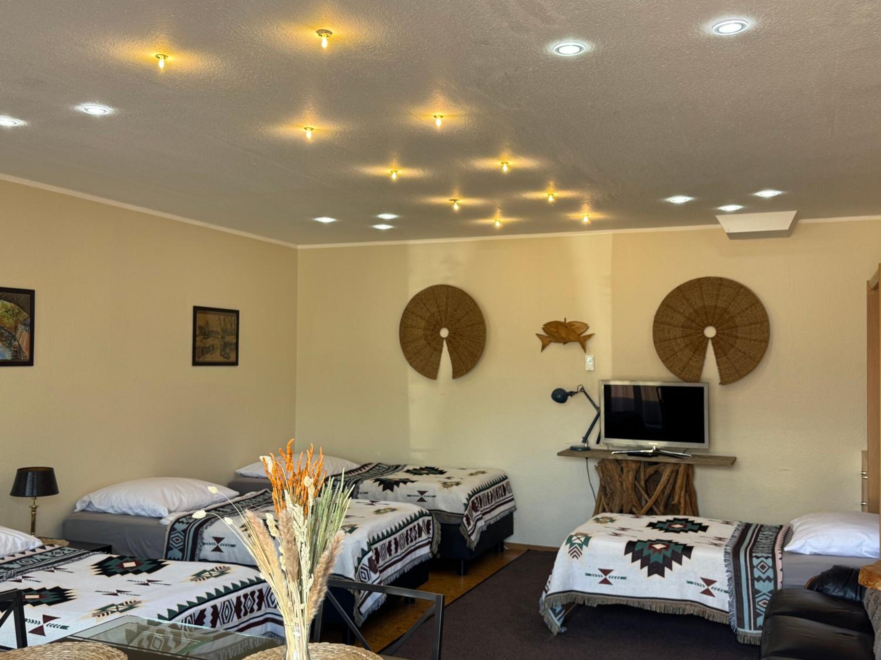 Modern House Gehrden 2, bis 4 Person, Contactless Check-in, free parking, Vollsaniert und Renoviert Dezember 2024