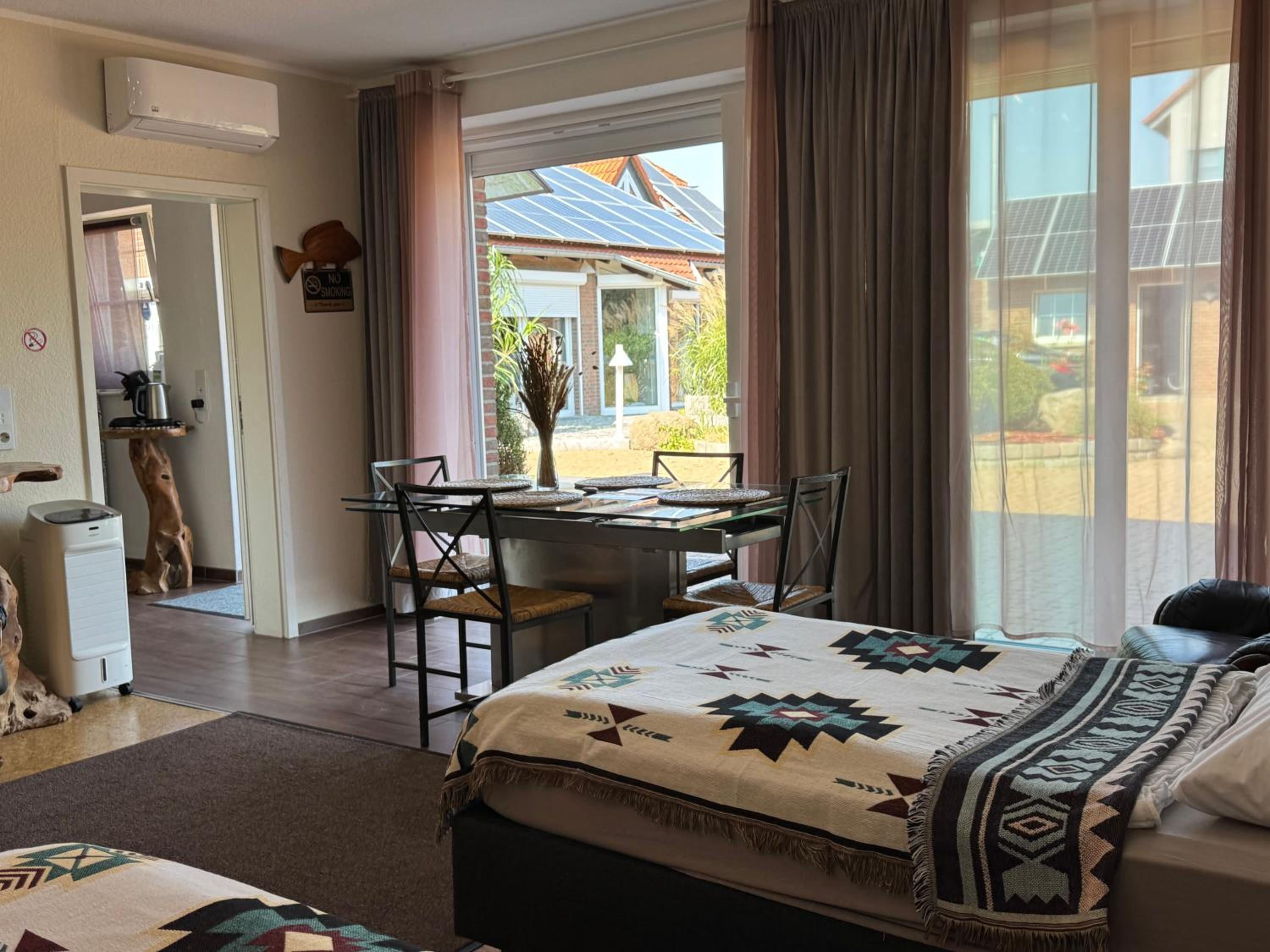 Modern House Gehrden 2, bis 4 Person, Contactless Check-in, free parking, Vollsaniert und Renoviert Dezember 2024