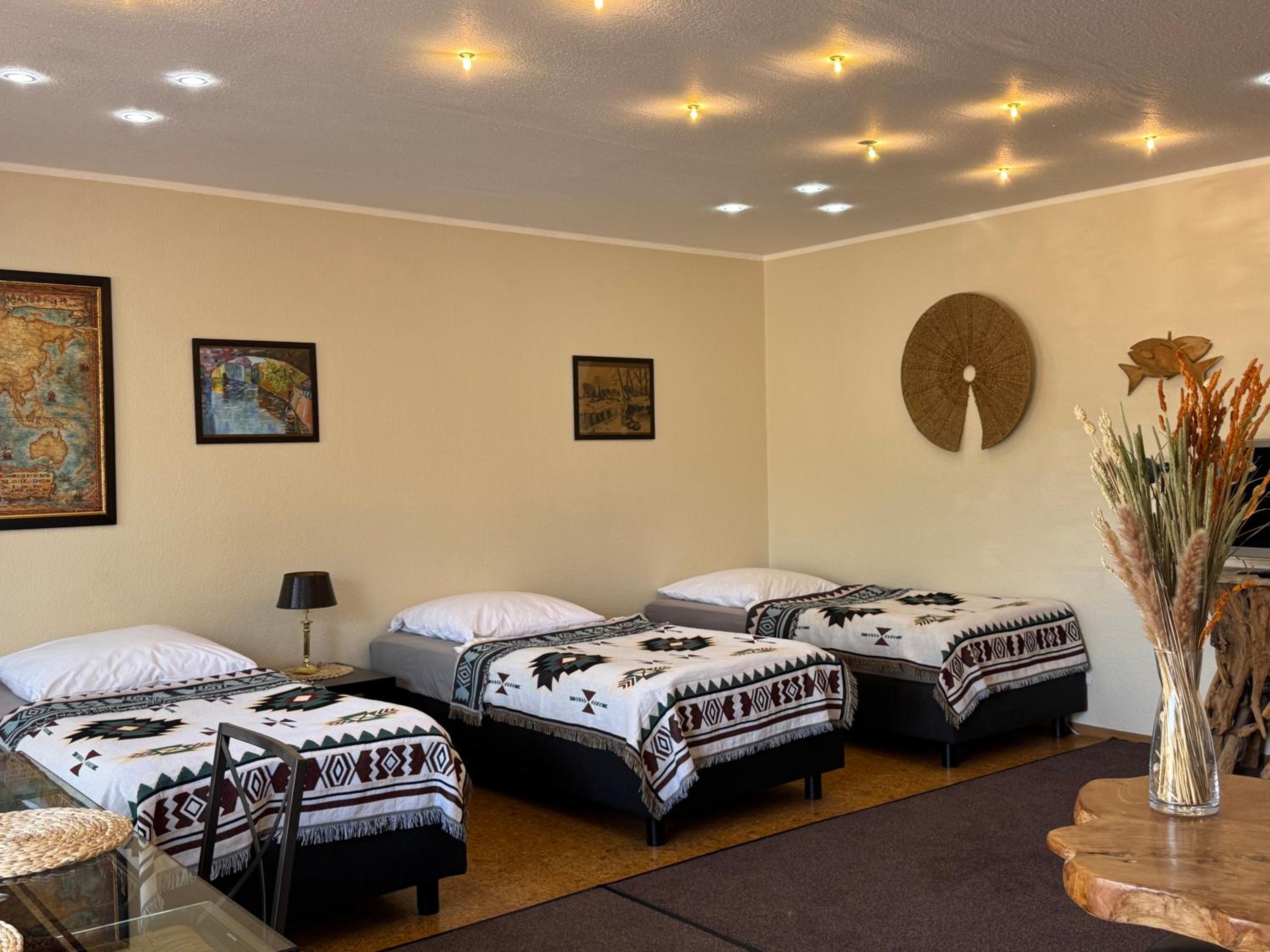 Modern House Gehrden 2, bis 4 Person, Contactless Check-in, free parking, Vollsaniert und Renoviert Dezember 2024