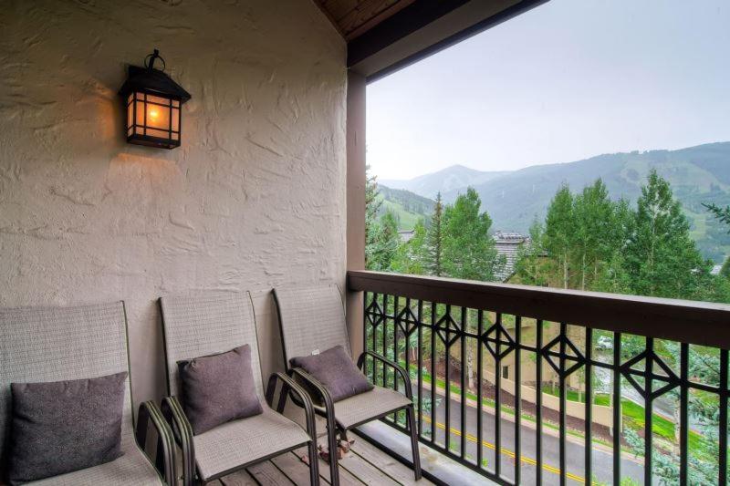Meadows Townhome A5 by East West Hospitality view 4
