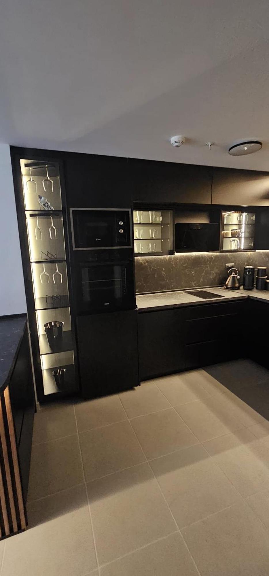 Luxury Skyview Suite