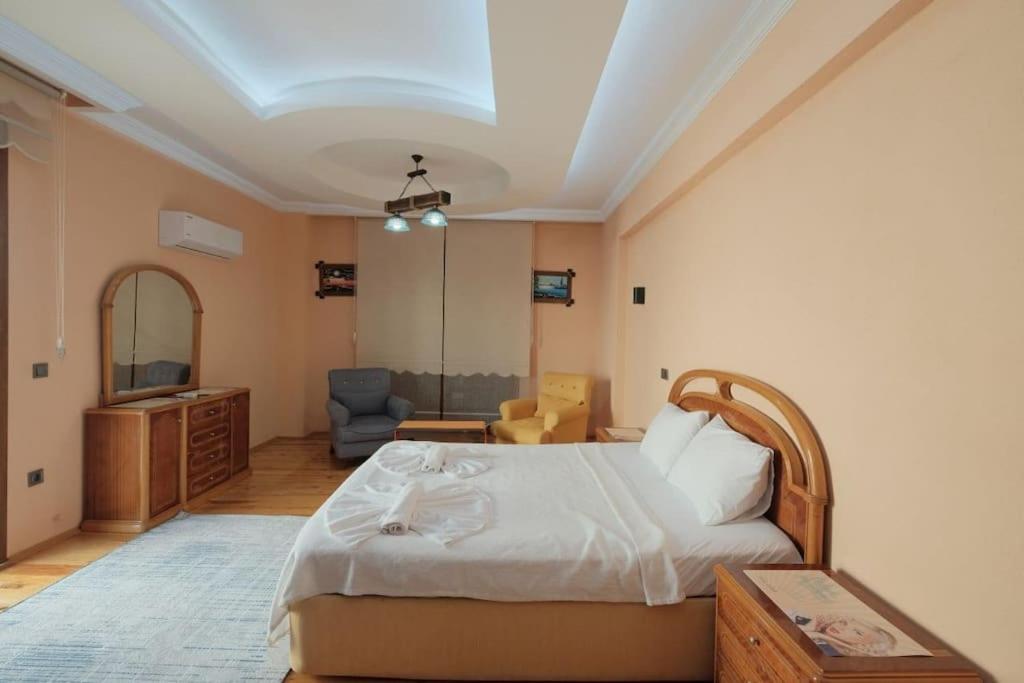 Tuzlu Sistem Havuzlu Luks Villa Fethiye view 2