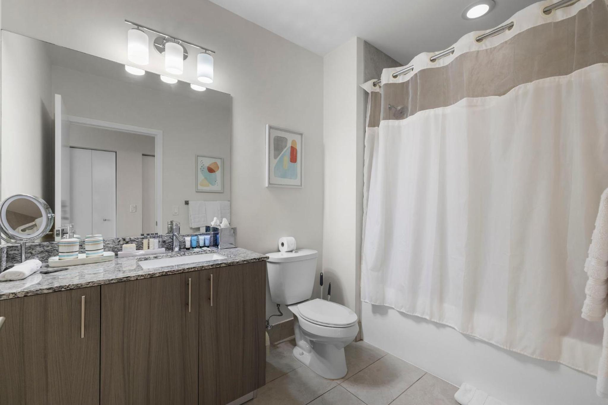 Prime Location - 2 BR Condo at Doral Park