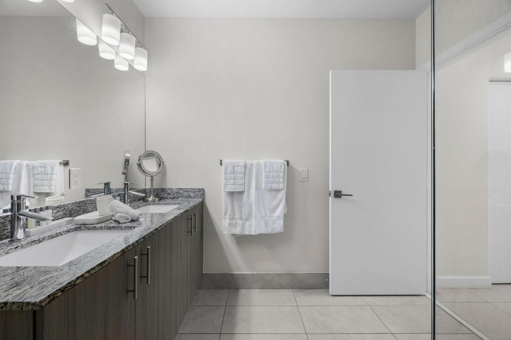 Prime Location - 2 BR Condo at Doral Park
