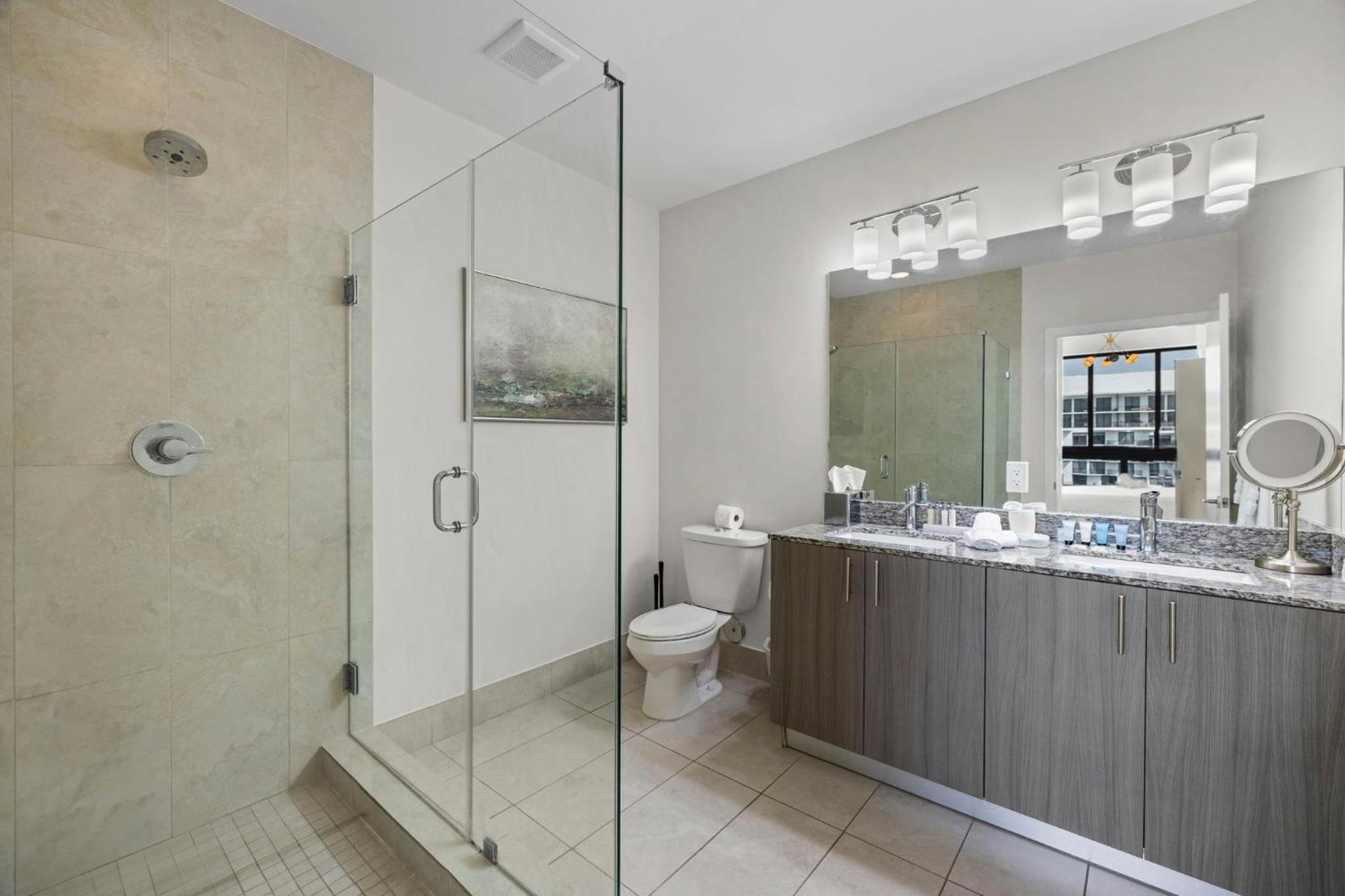 Prime Location - 2 BR Condo at Doral Park