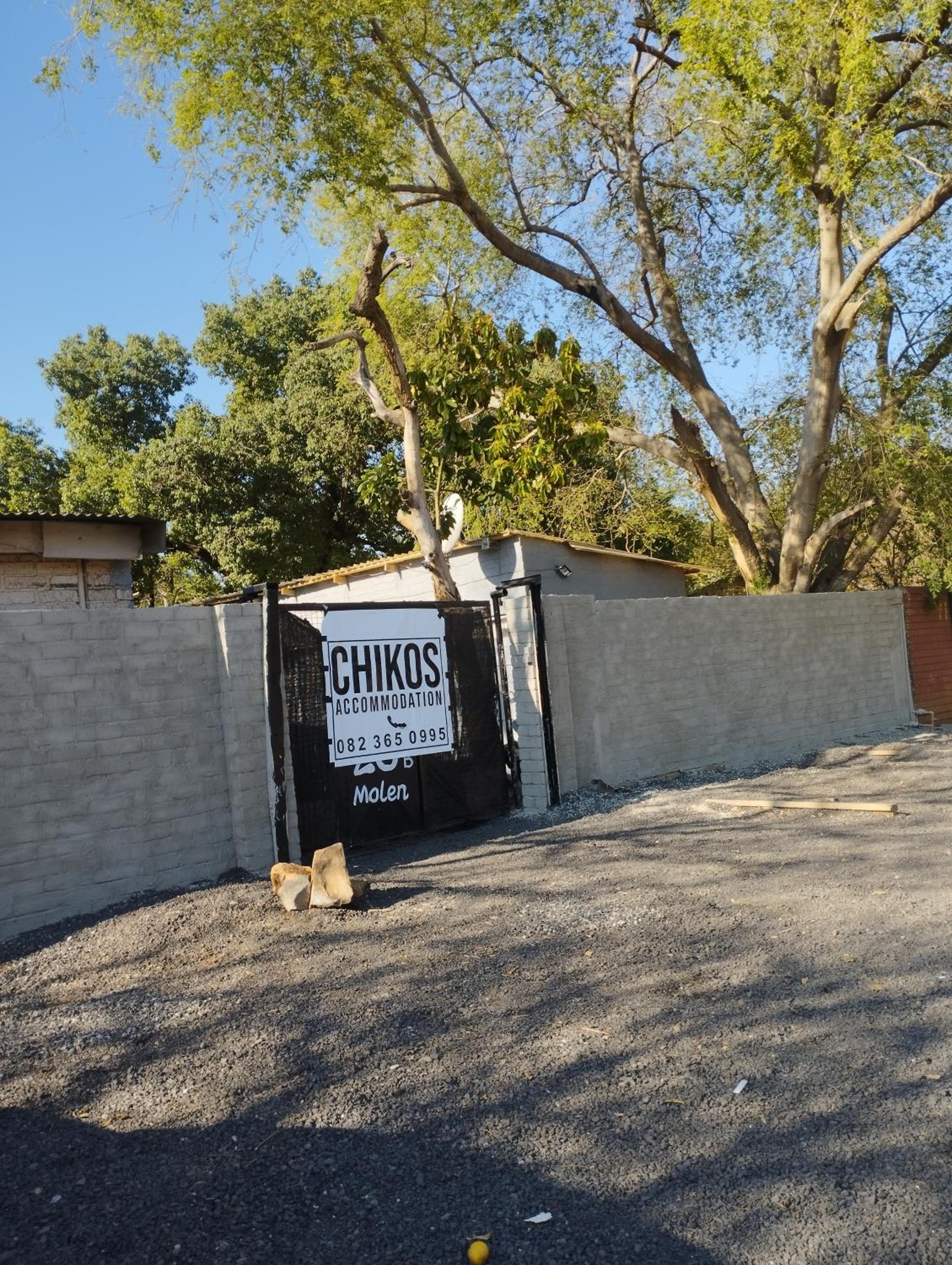 Chikos guest house
