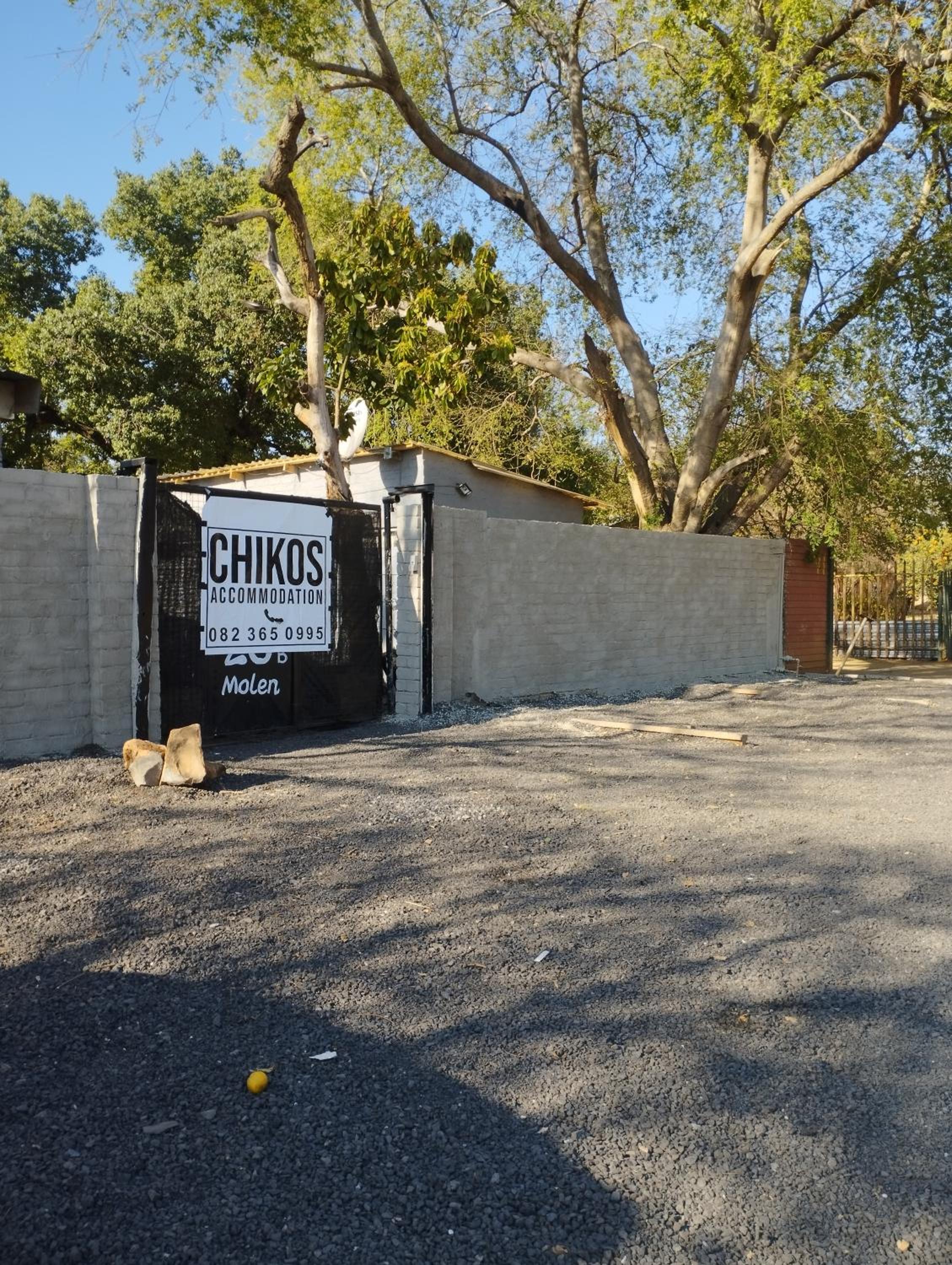 Chikos guest house