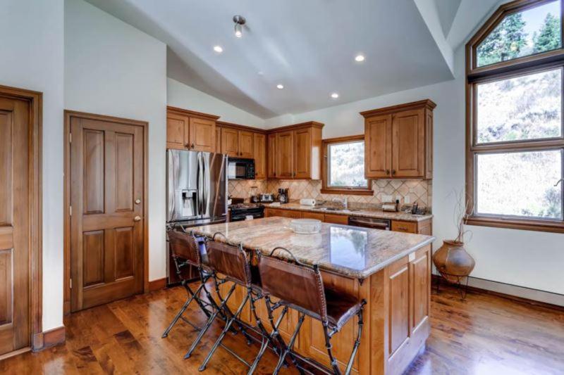 Meadows Townhome N5 by East West Hospitality view 5