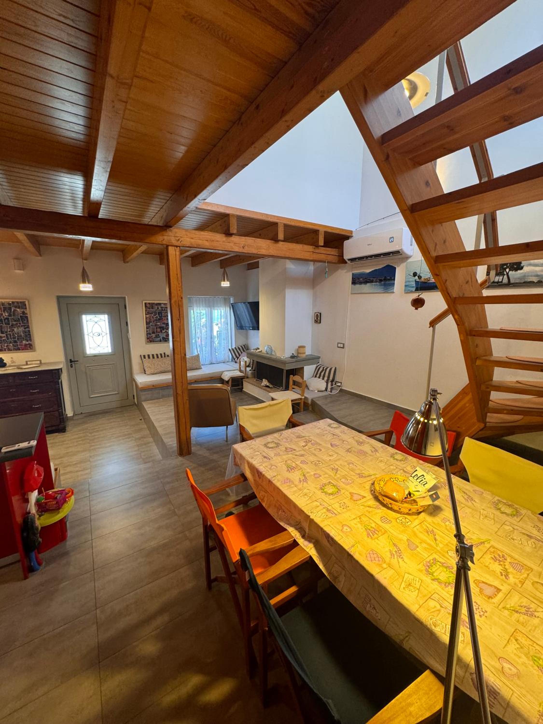 Ianos Maisonette