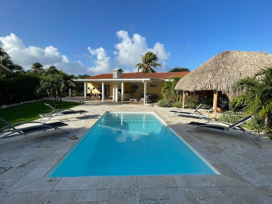 Kas di Rosa Curacao luxurious holiday home