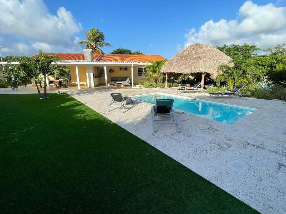 Kas di Rosa Curacao luxurious holiday home