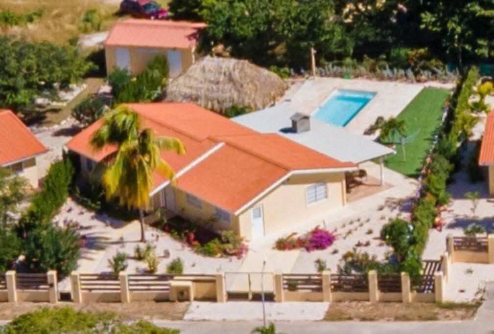Kas di Rosa Curacao luxurious holiday home