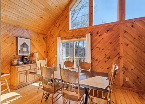 Maggie Valley Cabin with Beautiful Mountain Views, HotTub, Pet Friendly, GameRoom, FirePlace view 4