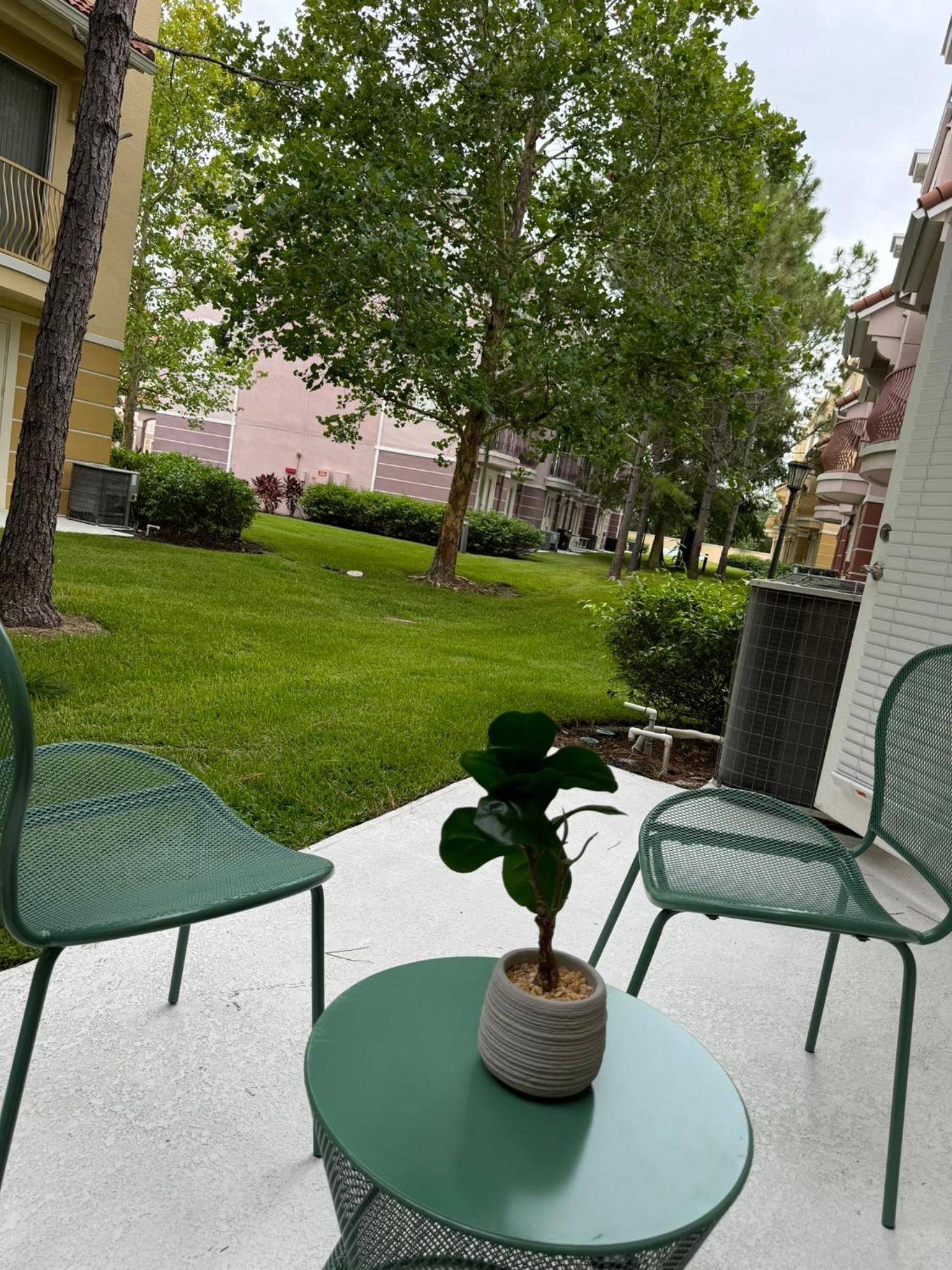 P42 New Townhouse at Vista Cay Walking distance to CCCO