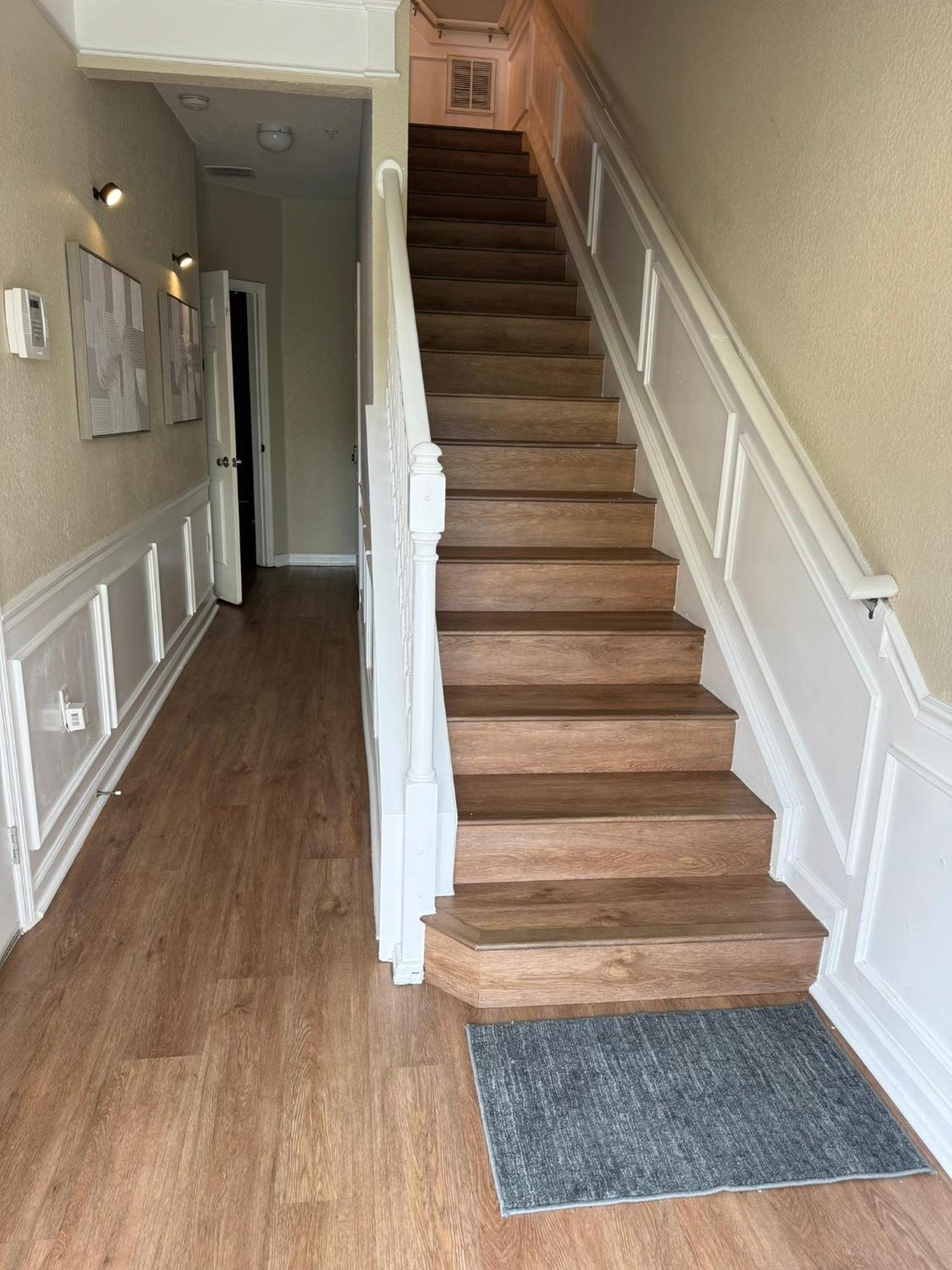 P42 New Townhouse at Vista Cay Walking distance to CCCO