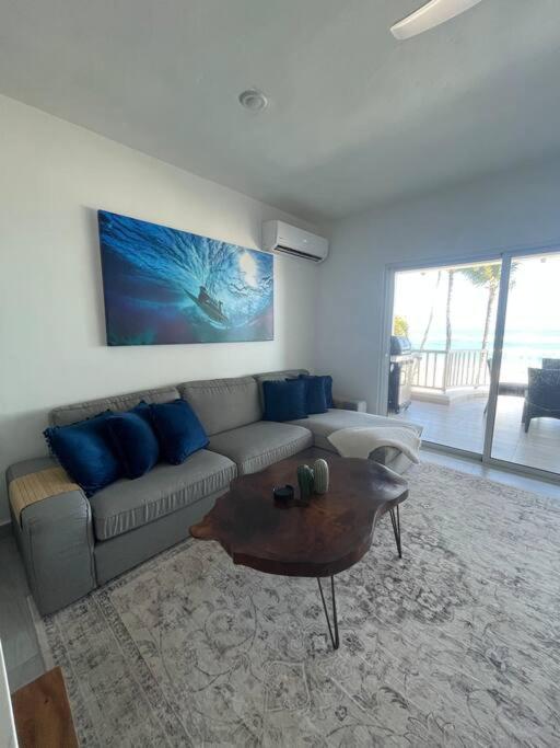 Luxurious Beachfront Condo at Kite Beach 1BR 1BA view 3