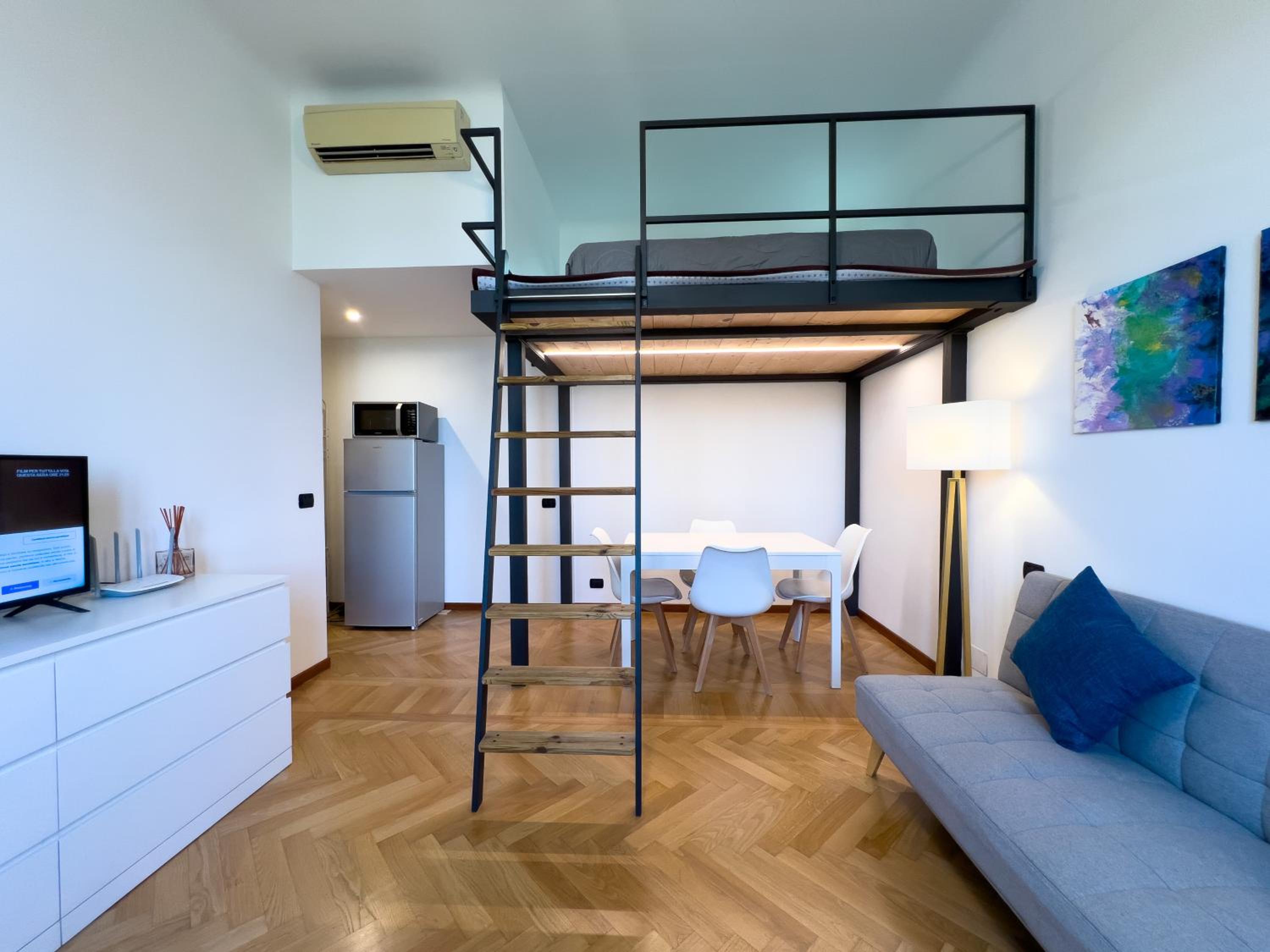 CityLife VIEW - Modern Loft well connected