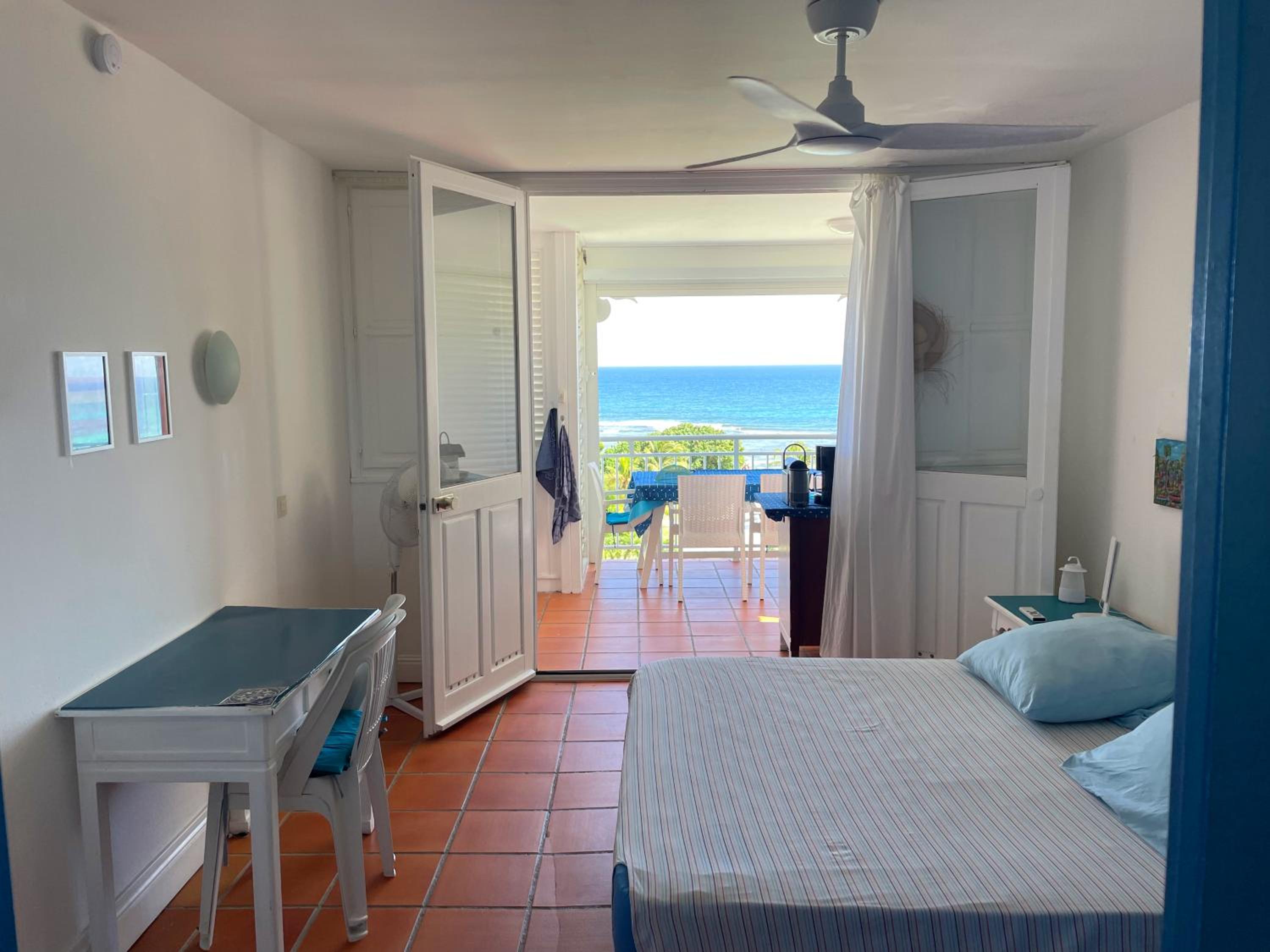GRAND APPARTEMENT VUE SUR MER ST FRANCOIS (GUADELOUPE) view 3