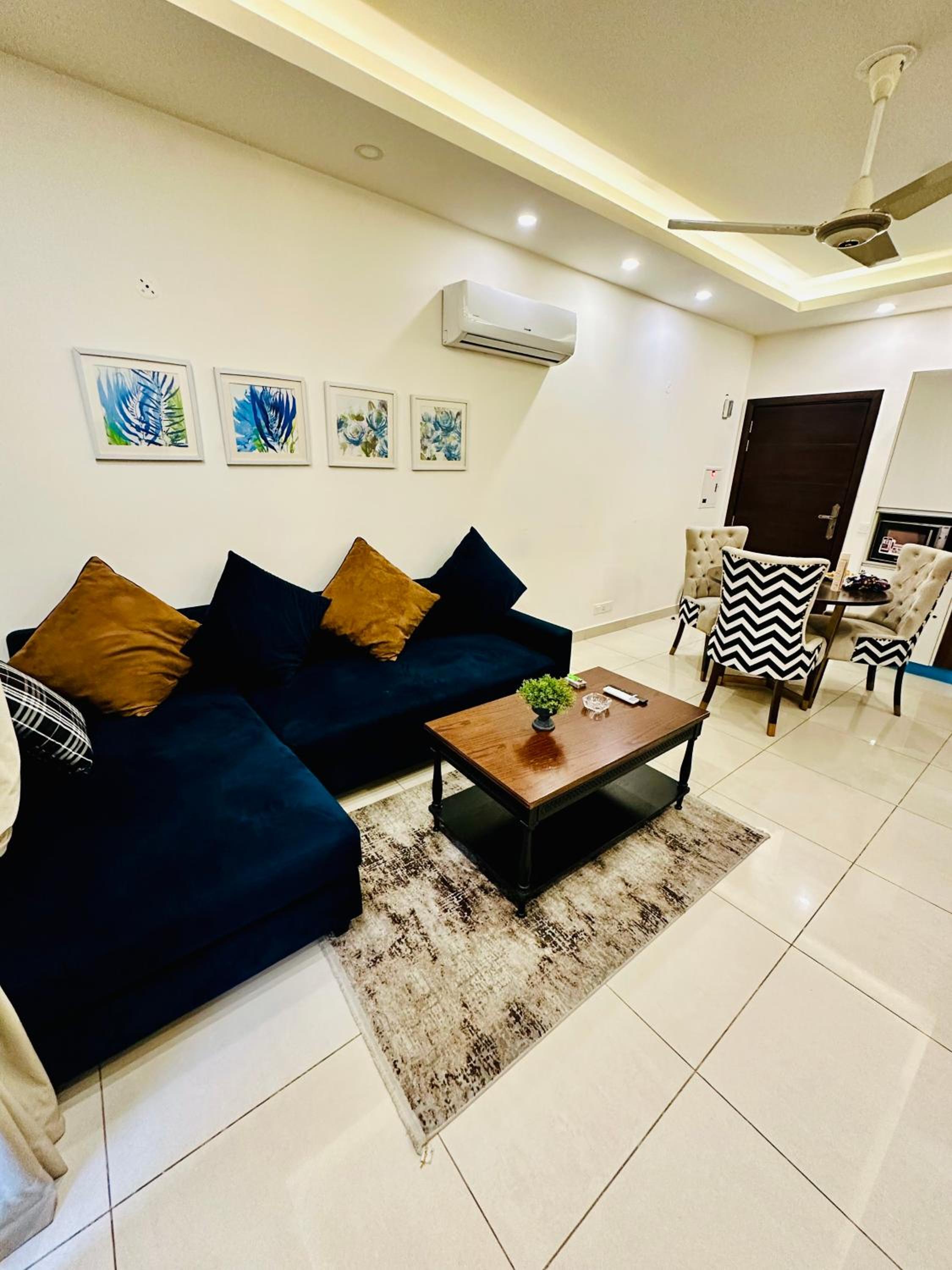 Elysium Luxury 1Bed Apartment! Opposite to Centaurus Mall
