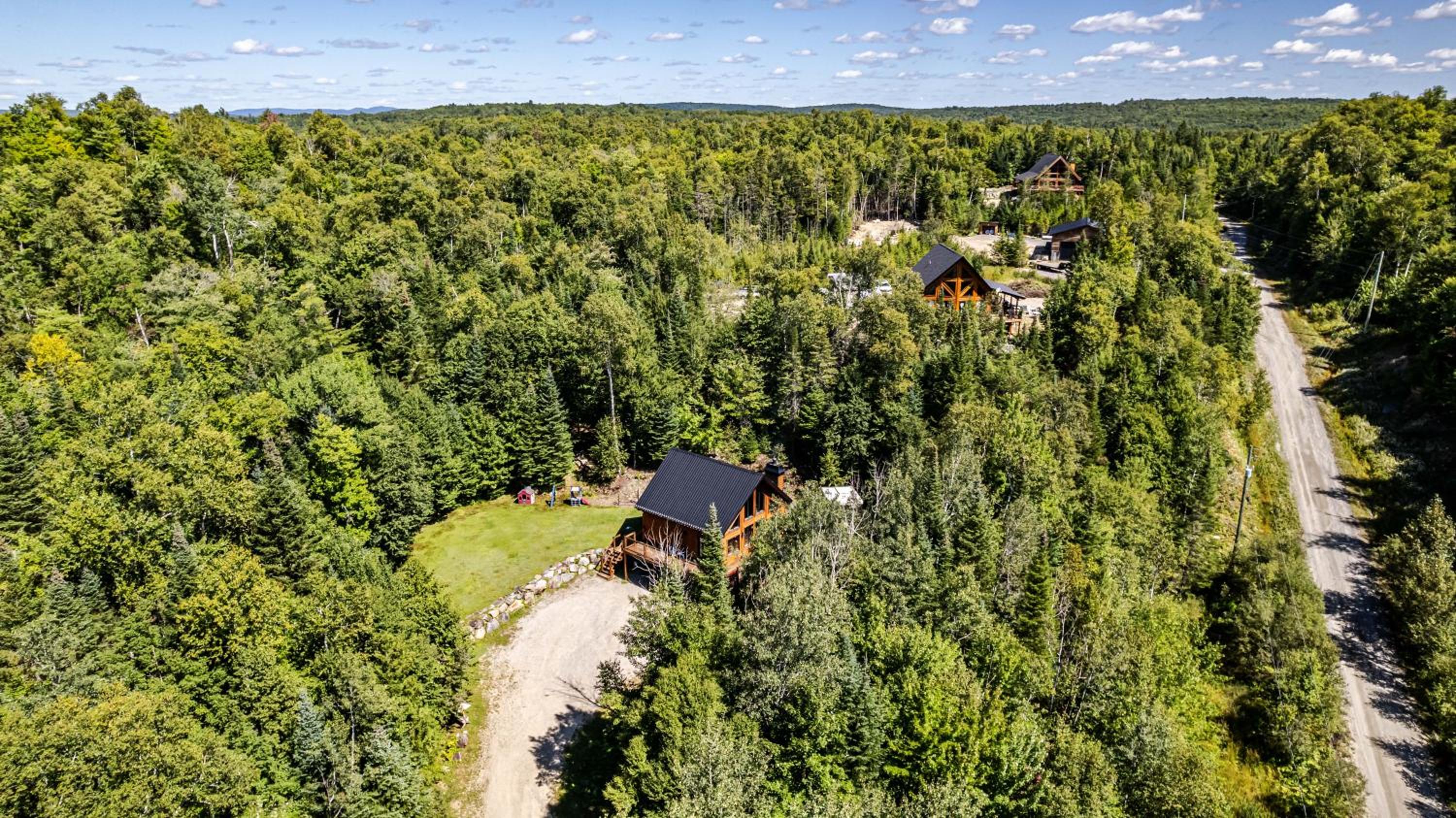Cordelia with SPA Lake Nominingue 1min