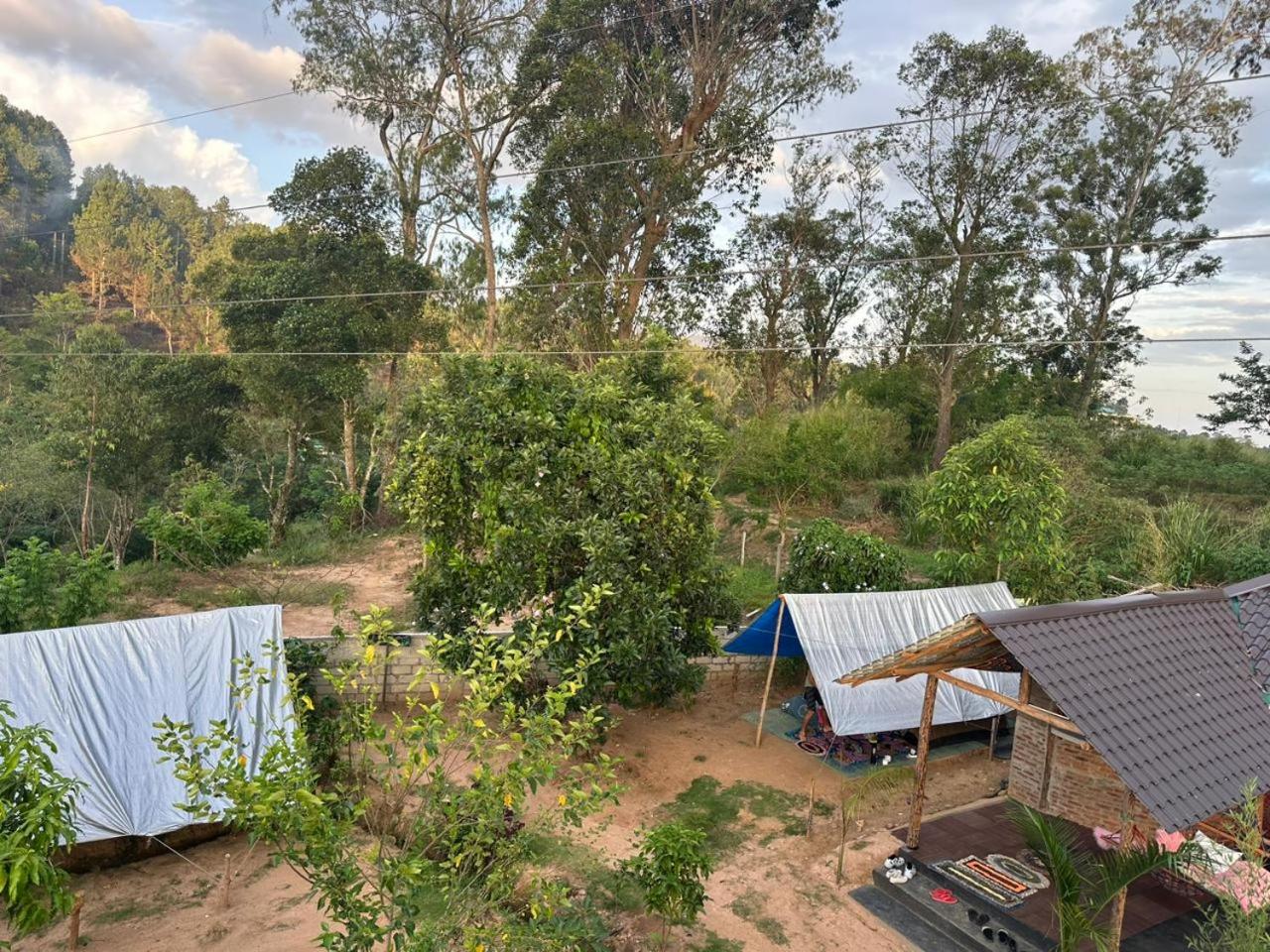 Freedom camp ella view 3