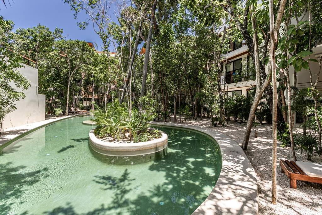 Tulum QR - Cómodo depa para parejas en Tulum con alberca