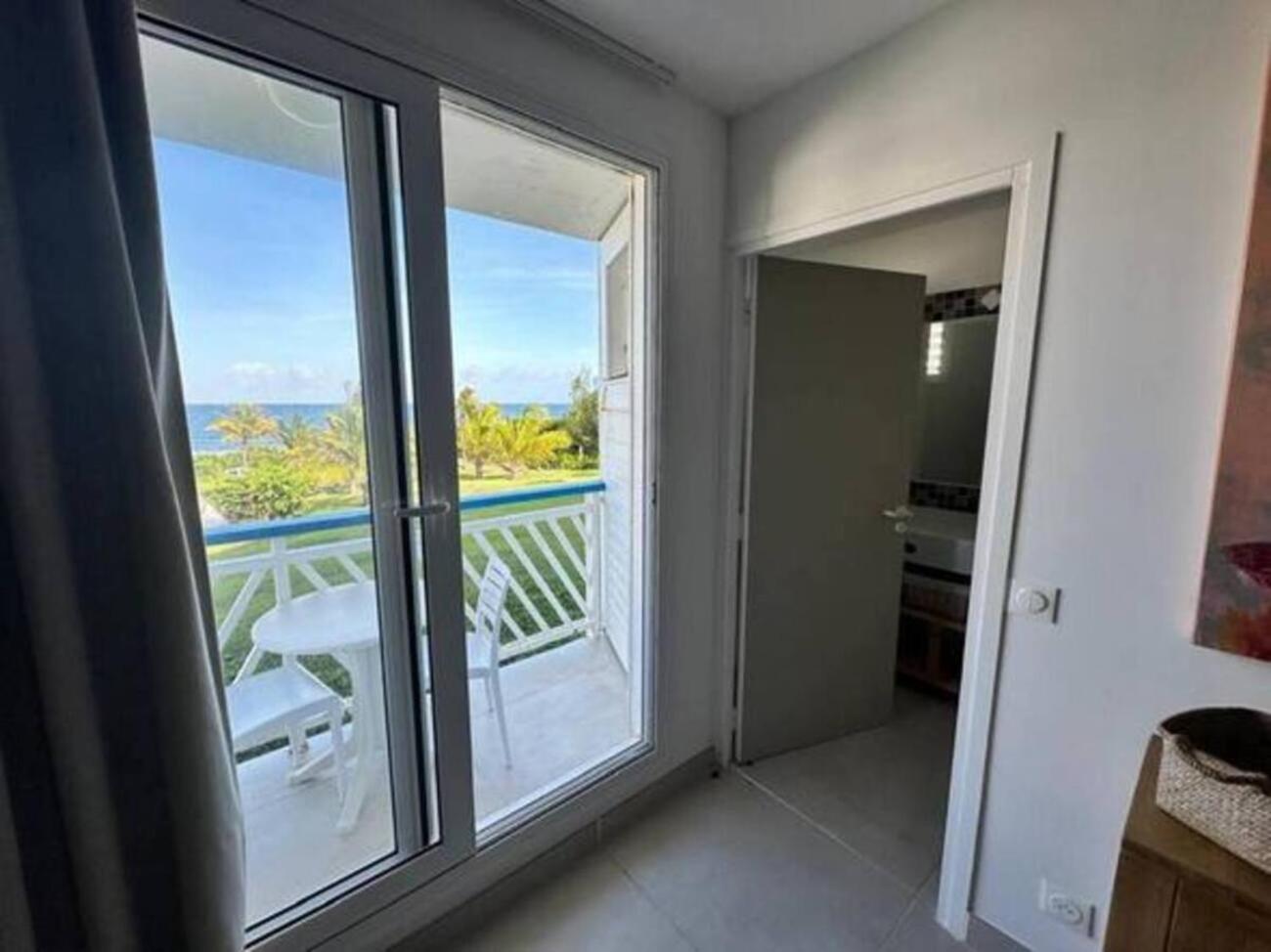 Studio vue mer avec citerne à eau view 5