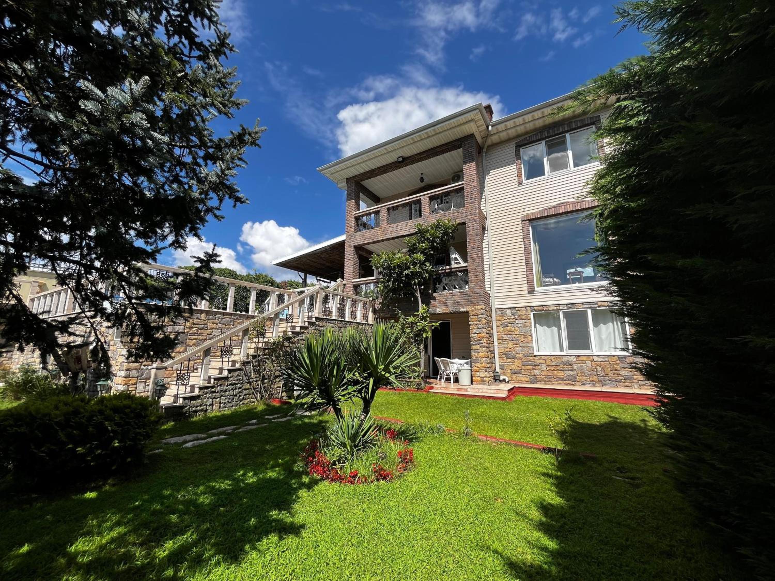 Doğa İçinde Havuzlu Villa Huzuru view 4
