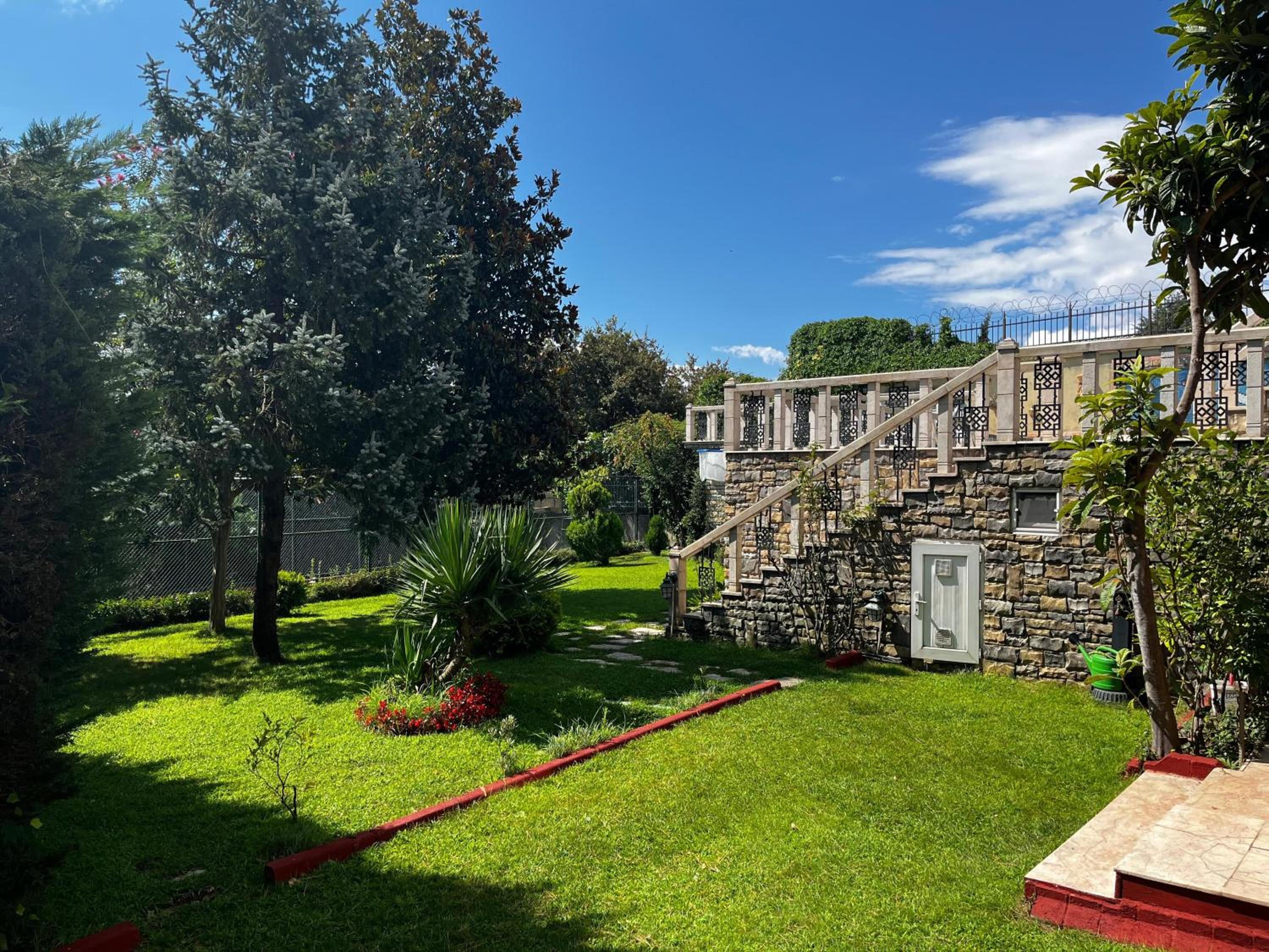Doğa İçinde Havuzlu Villa Huzuru view 5