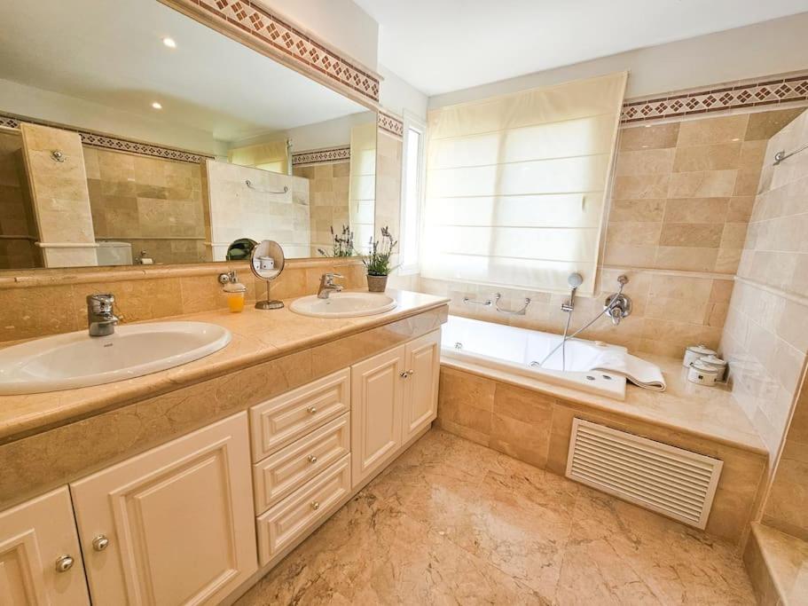 Spacious apartment in Rio Real
