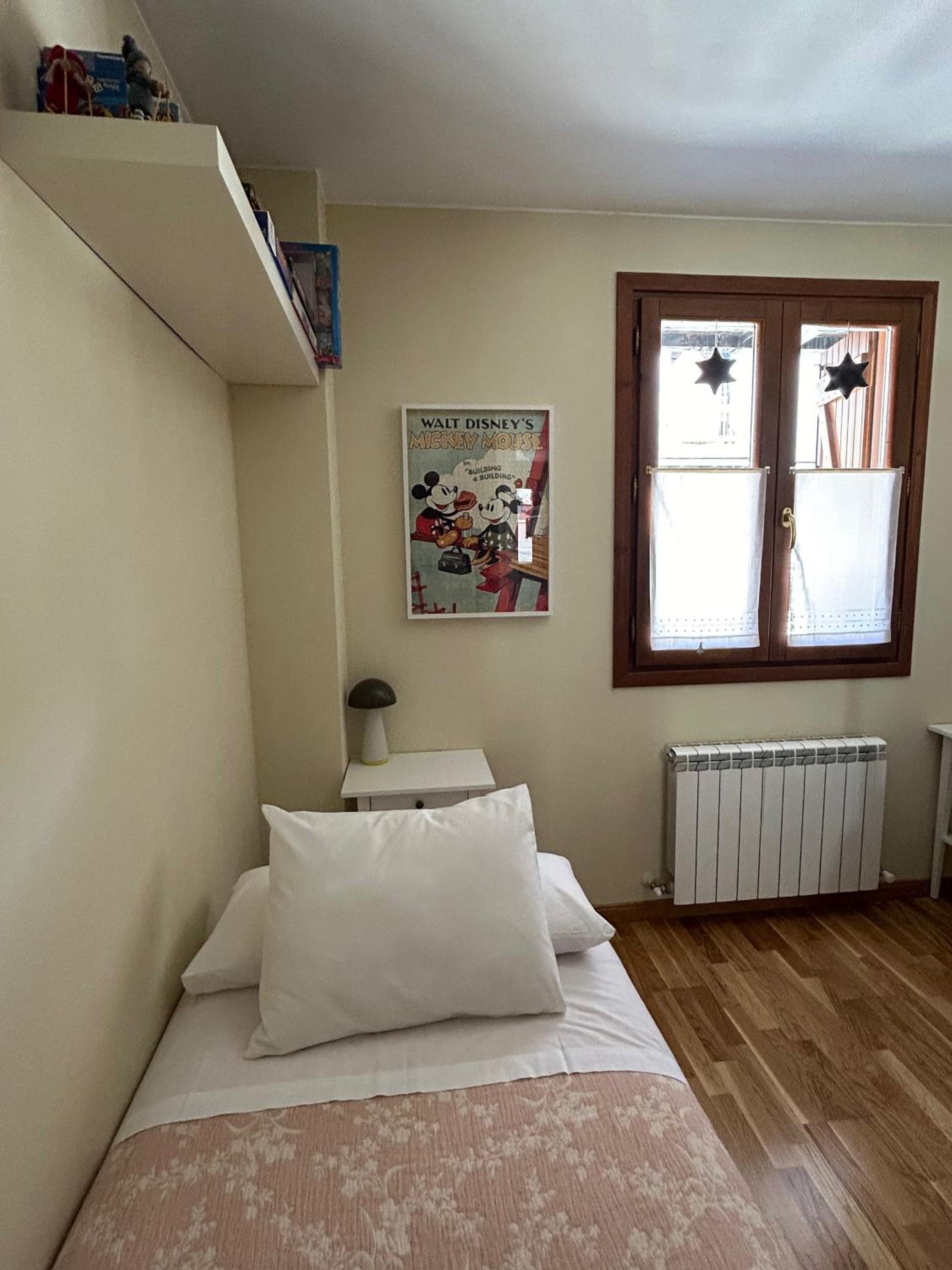 Photo 33