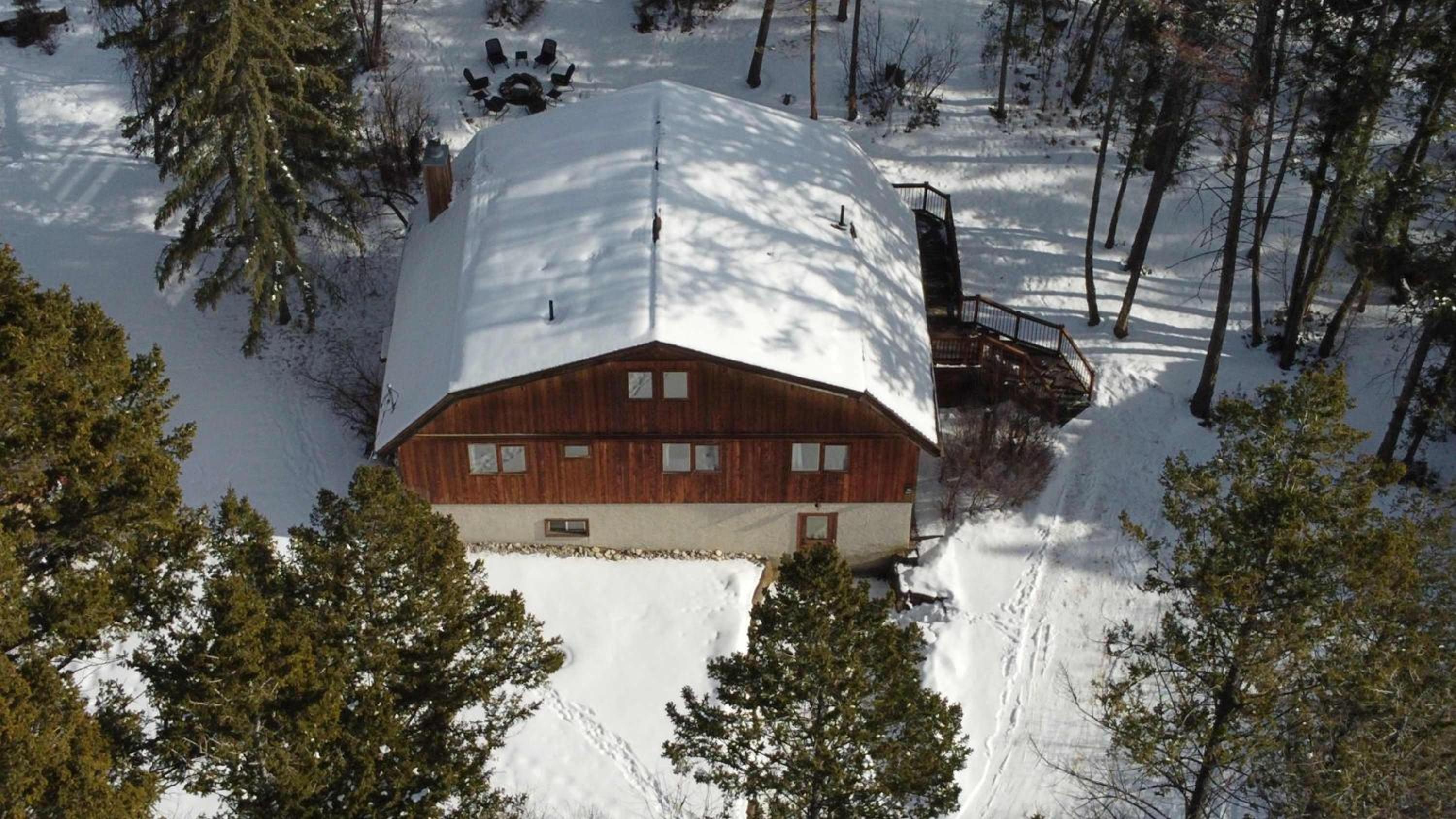 The Matterhorn I HotTub I Ping Pong I Chalk Wall
