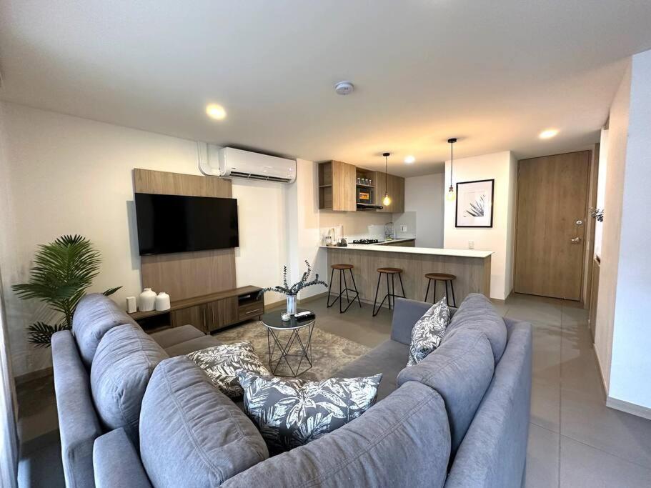 Gorgeous, Modern, and Air-Conditioned Included