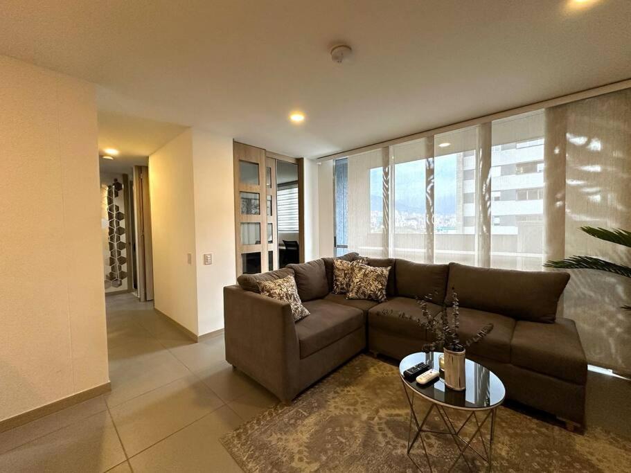 Gorgeous, Modern, and Air-Conditioned Included