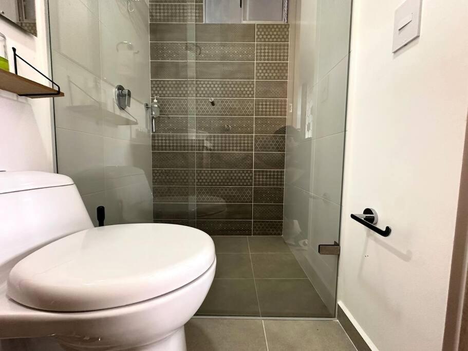 Gorgeous, Modern, and Air-Conditioned Included