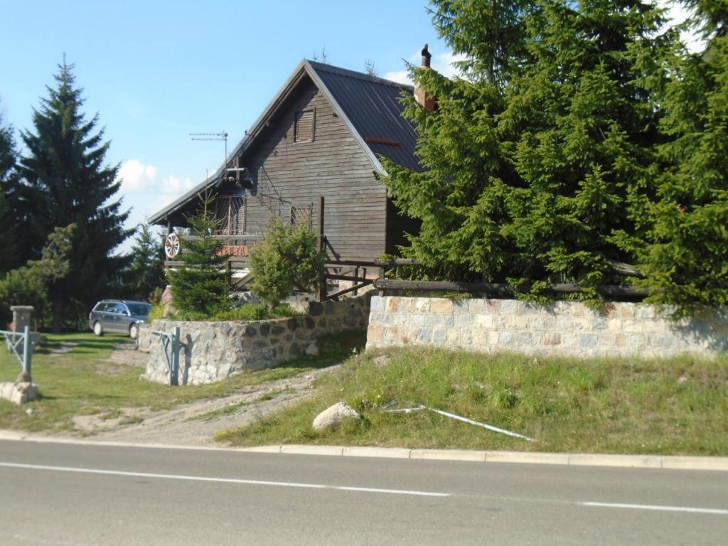 Photo 9