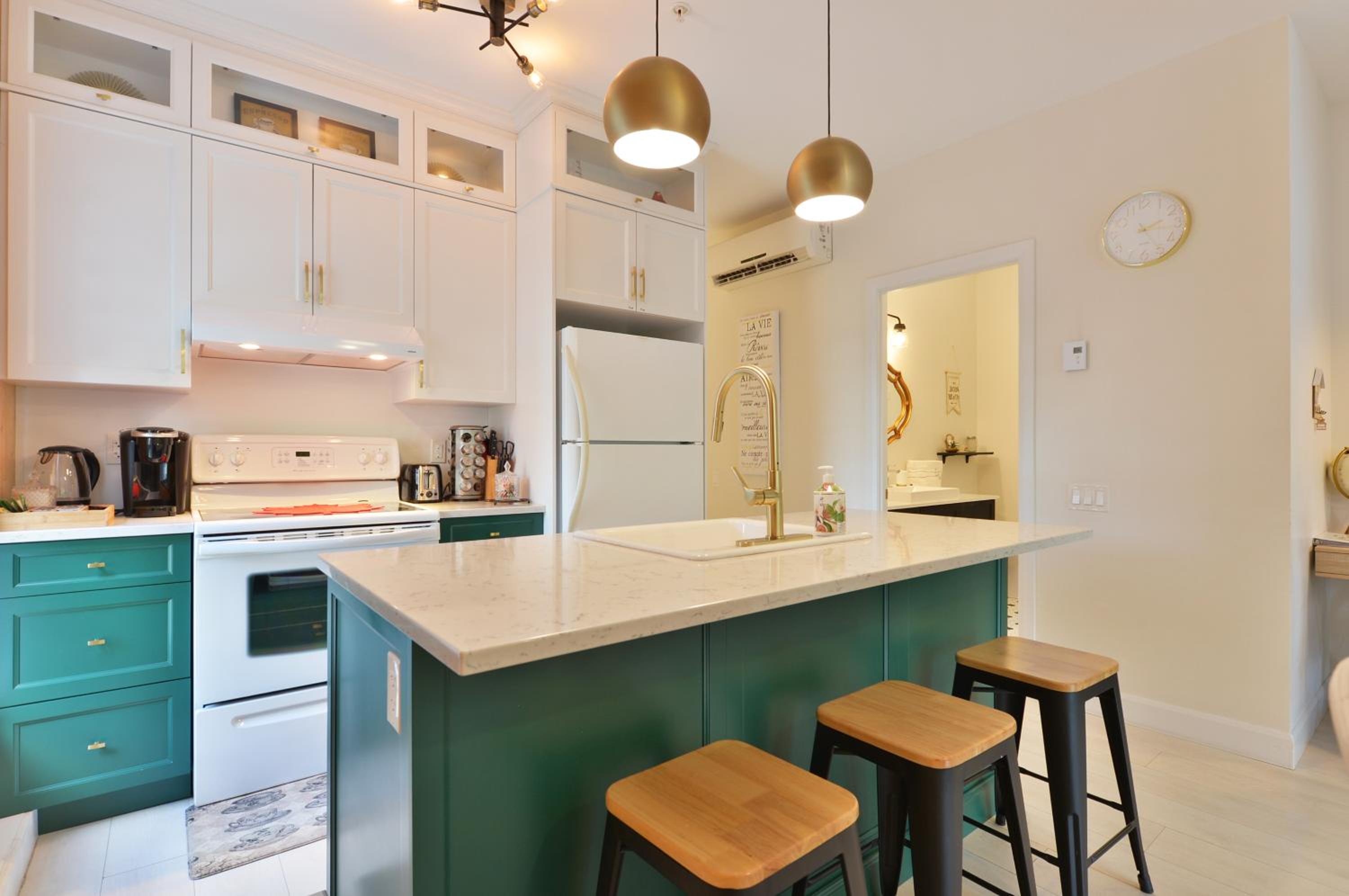 La vie est belle: FREE PARKING, GYM, ROOFTOP TERRACE