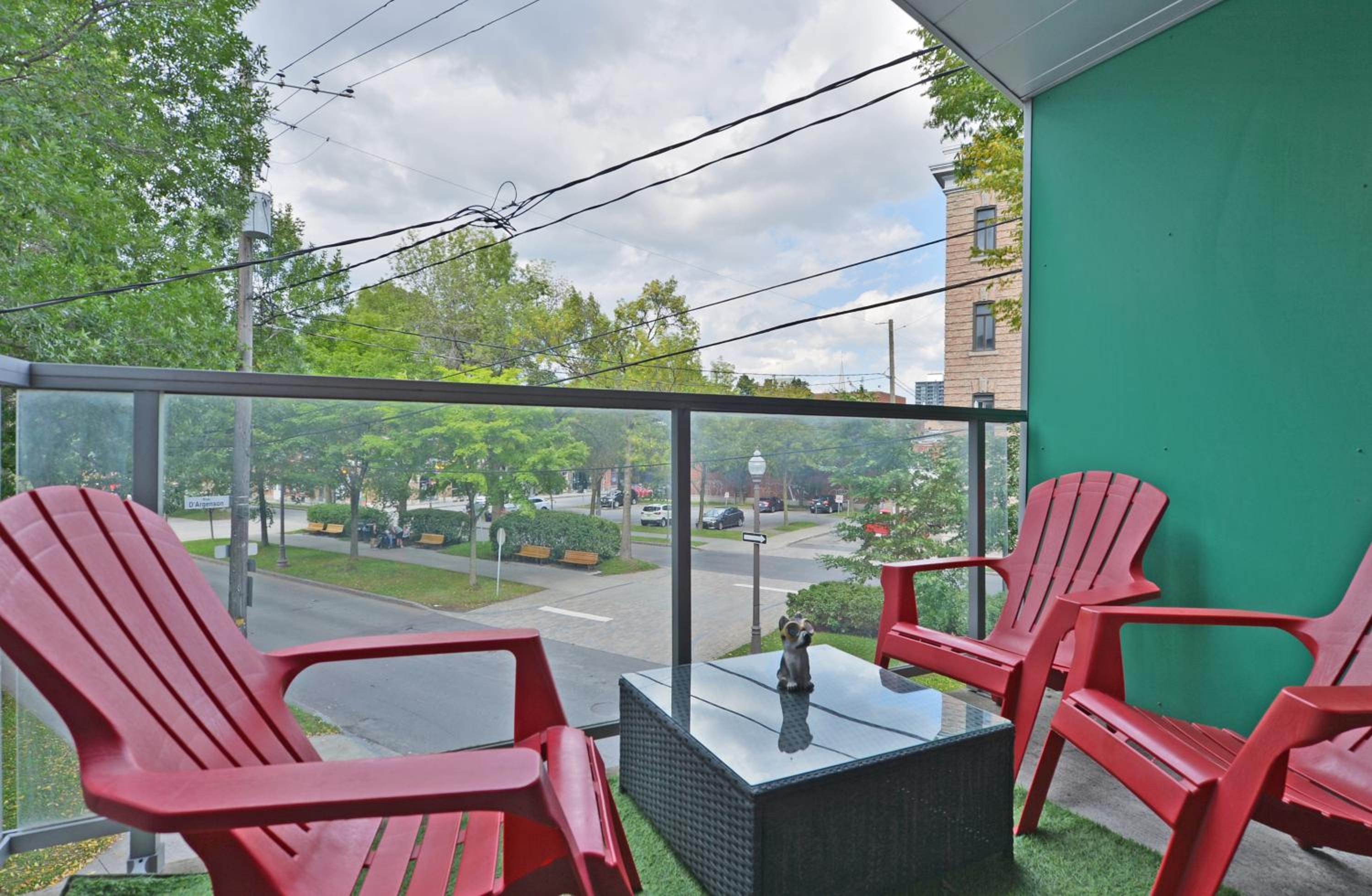 La vie est belle: FREE PARKING, GYM, ROOFTOP TERRACE